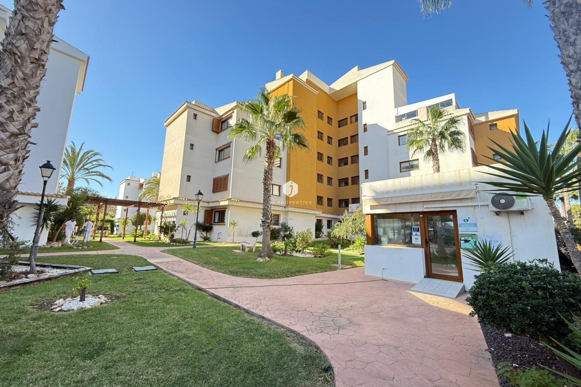 Segunda mano - Apartamento / piso -
Torrevieja - Punta prima