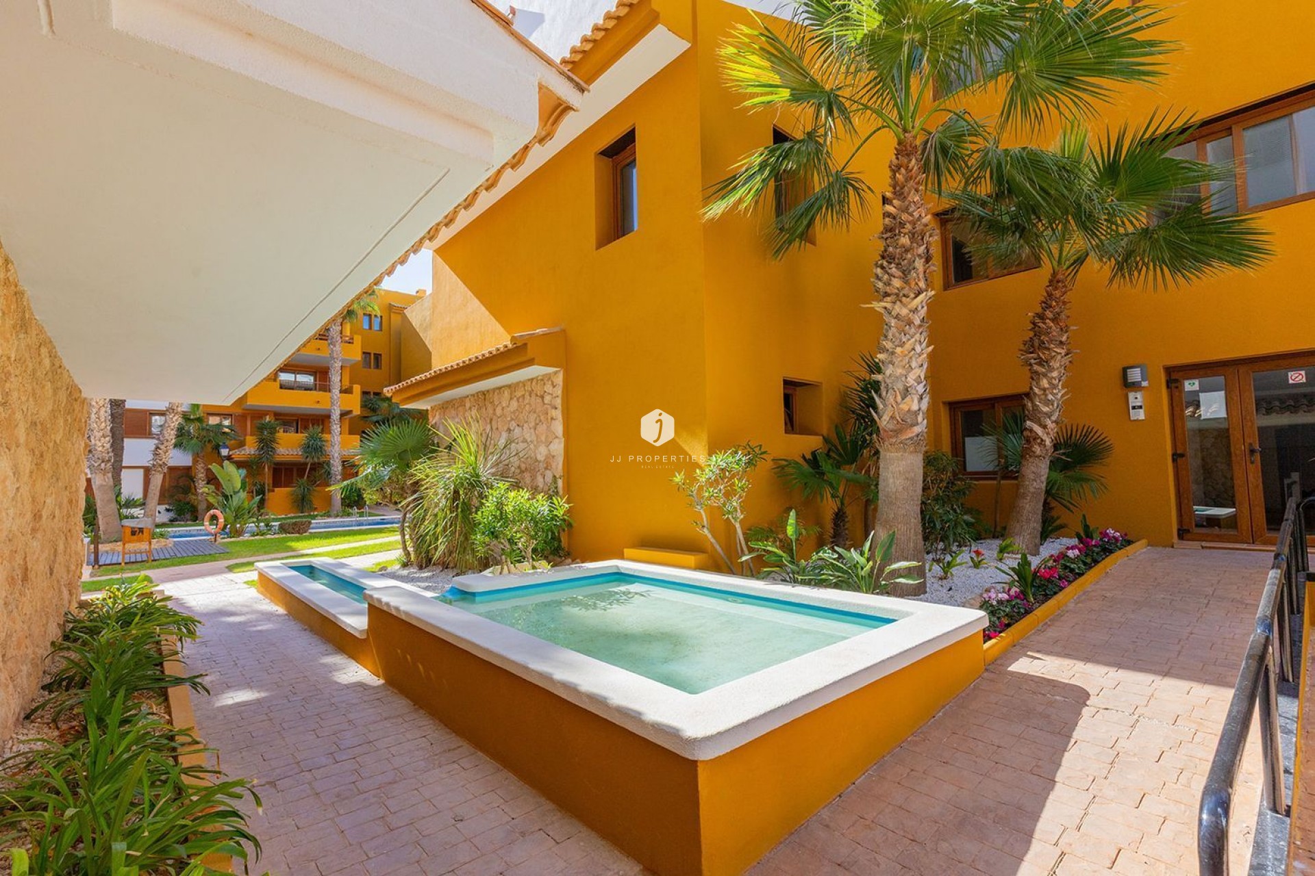 Segunda mano - Apartamento / piso -
Torrevieja - Punta prima