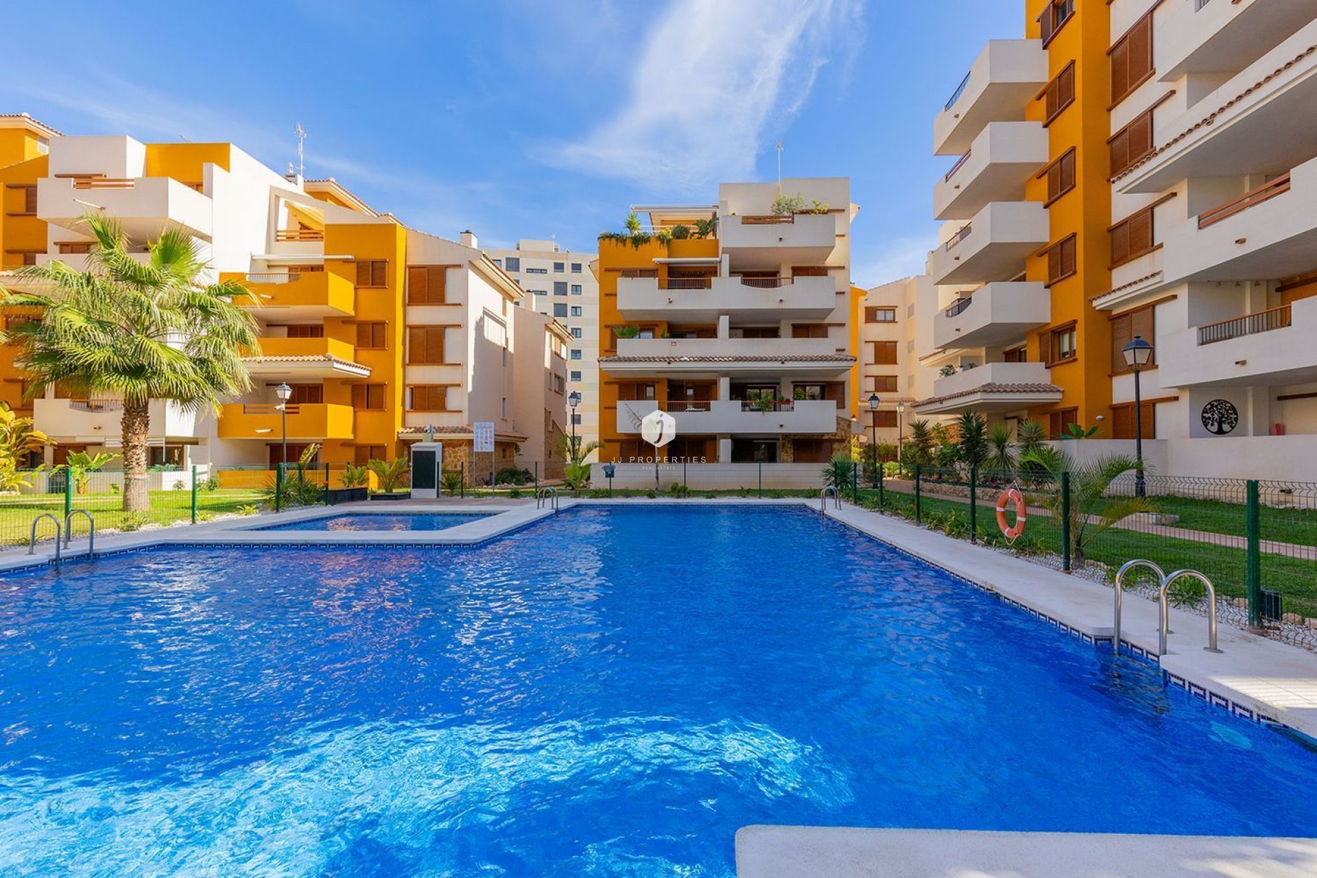 Segunda mano - Apartamento / piso -
Torrevieja - Punta prima