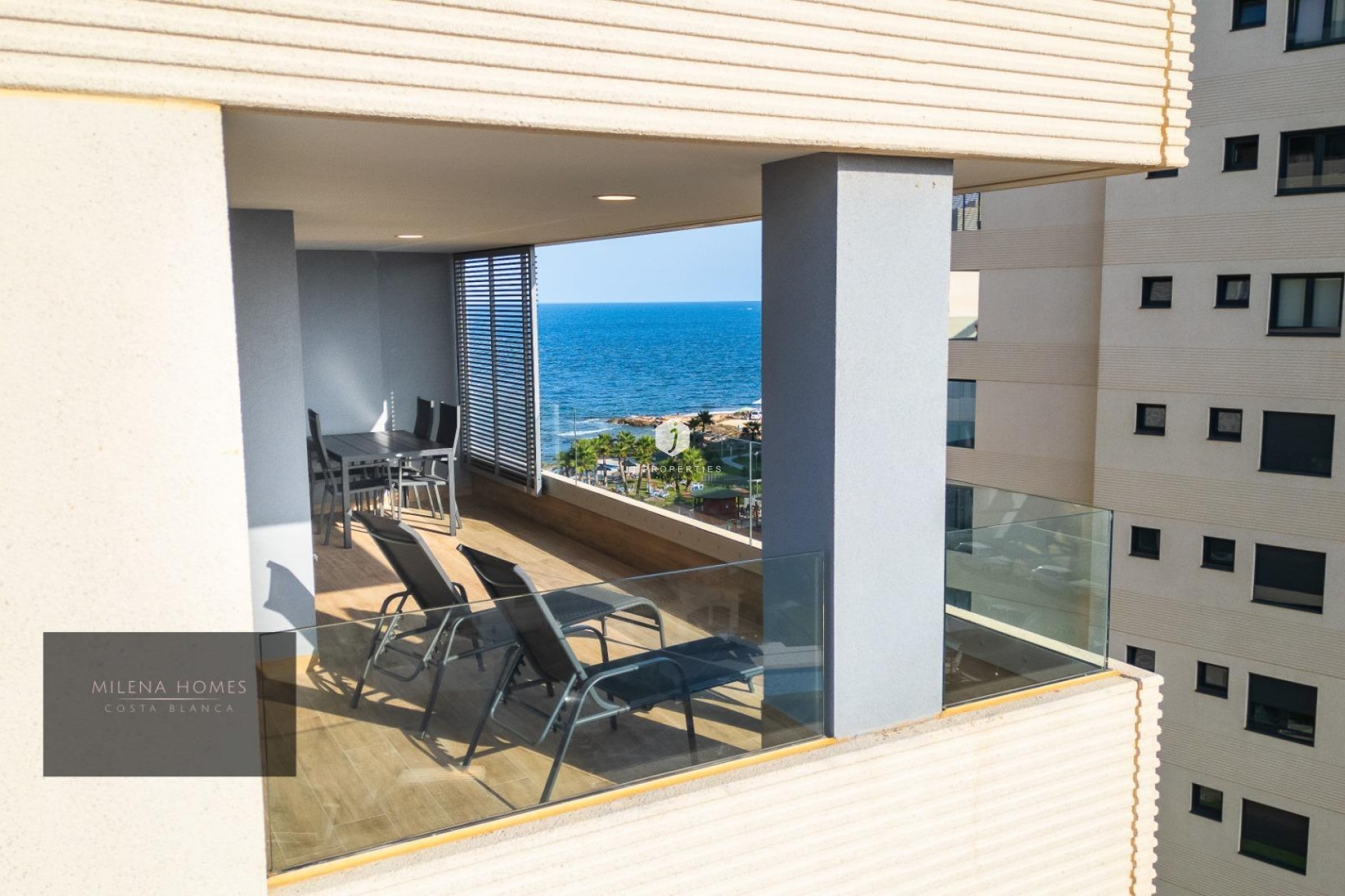 Segunda mano - Apartamento / piso -
Torrevieja - Punta prima