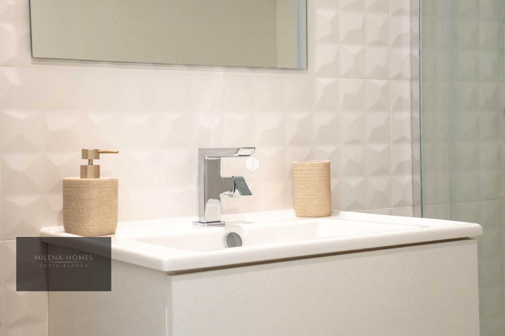 Segunda mano - Apartamento / piso -
Torrevieja - Punta prima