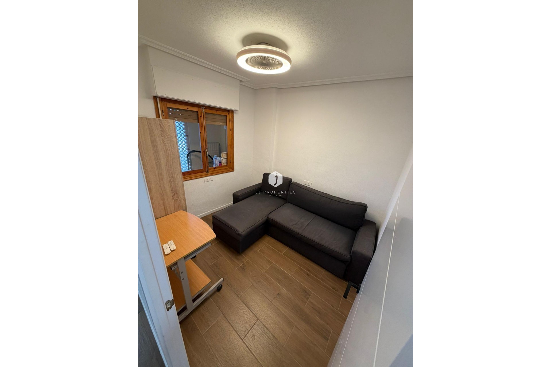 Segunda mano - Apartamento / piso -
Torrevieja - Punta prima