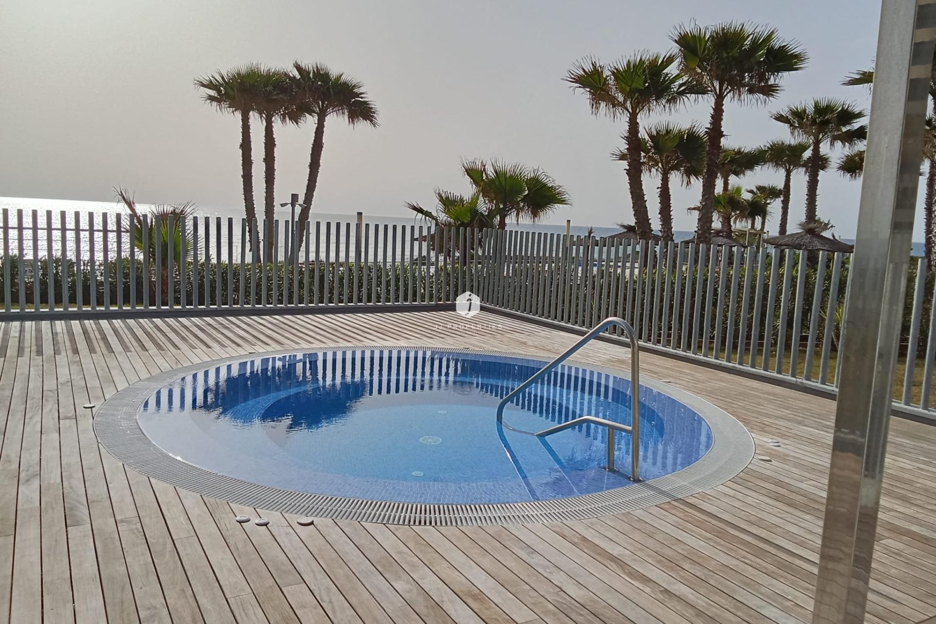 Segunda mano - Apartamento / piso -
Torrevieja - Punta prima