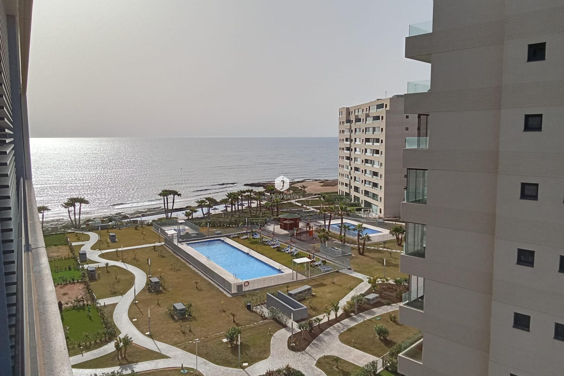 Segunda mano - Apartamento / piso -
Torrevieja - Punta prima