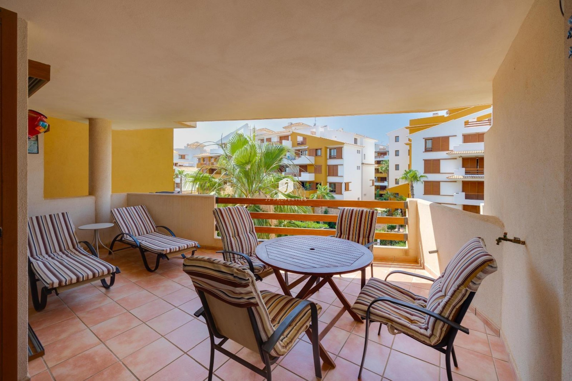 Segunda mano - Apartamento / piso -
Torrevieja - Punta prima