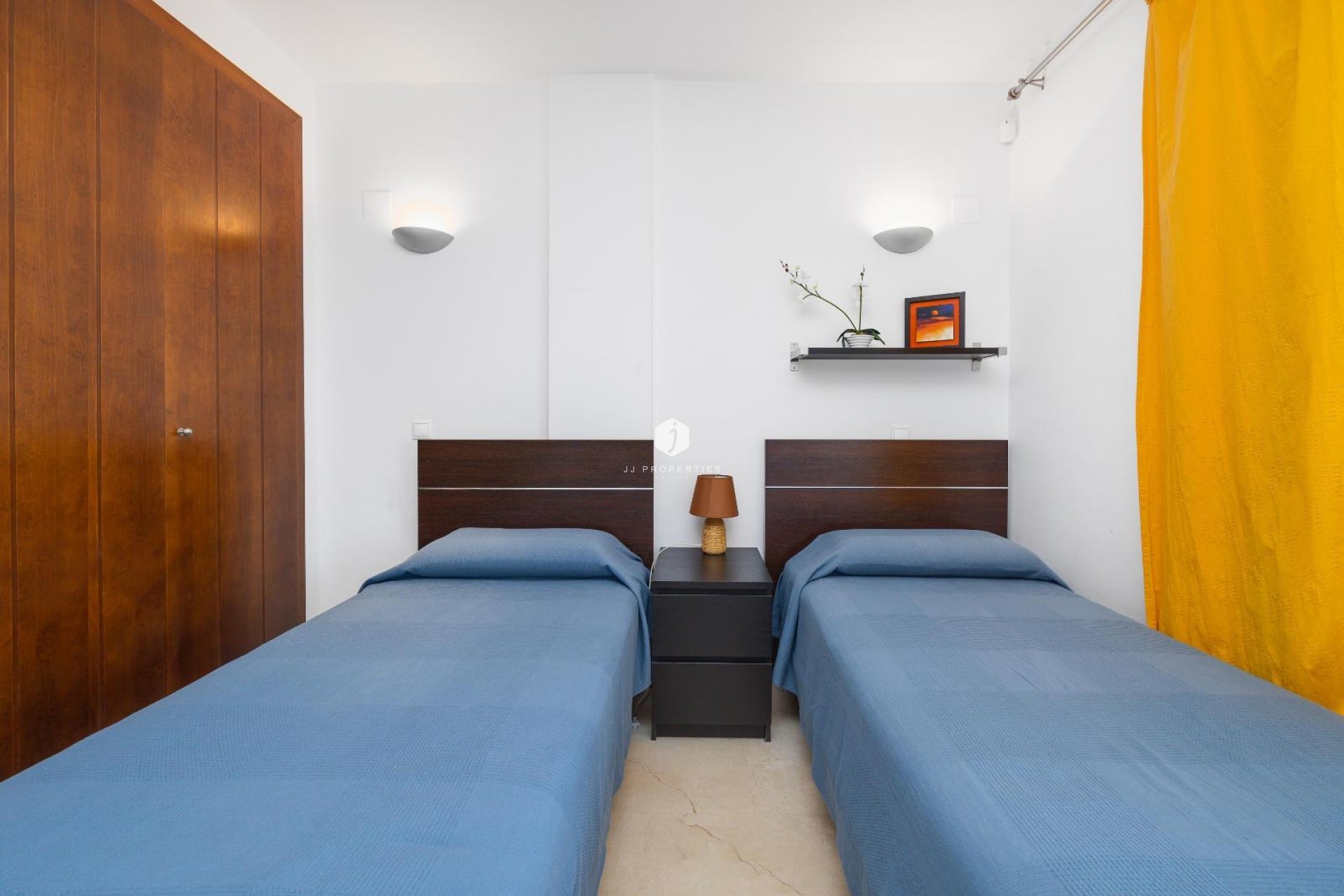 Segunda mano - Apartamento / piso -
Torrevieja - Punta prima