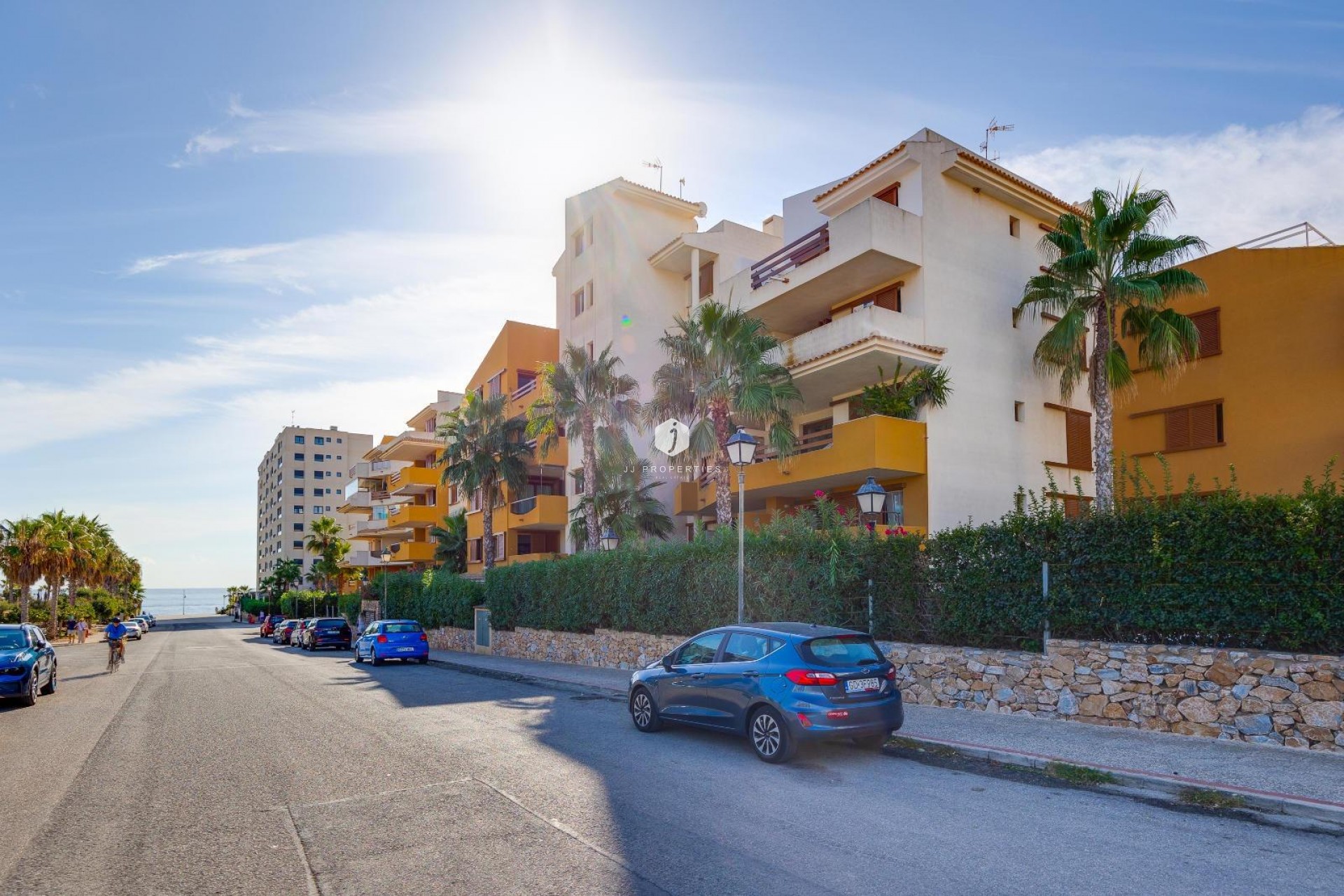 Segunda mano - Apartamento / piso -
Torrevieja - Punta prima