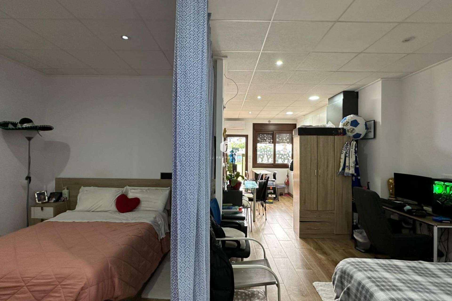 Segunda mano - Apartamento / piso -
Torrevieja - Sector 25