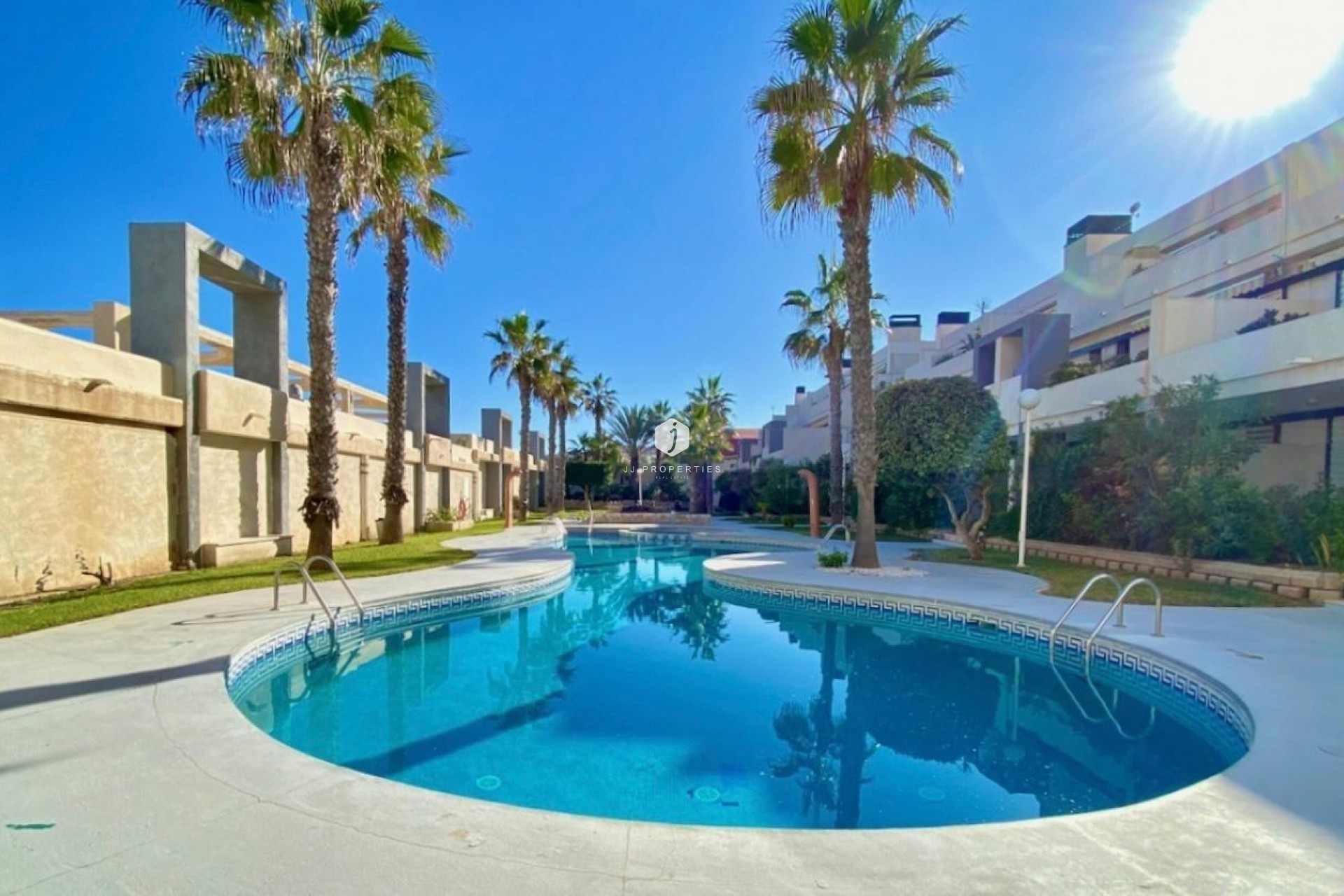 Segunda mano - Apartamento / piso -
Torrevieja - Torre la mata