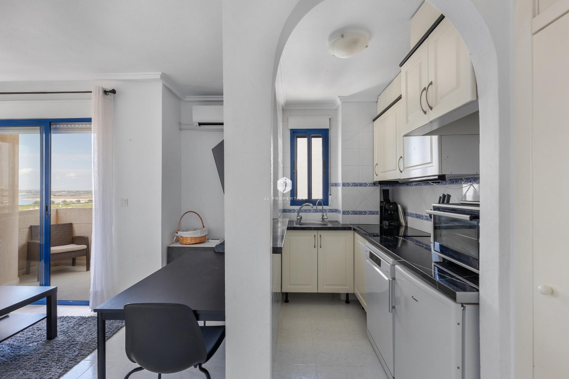 Segunda mano - Apartamento / piso -
Torrevieja - Torreblanca