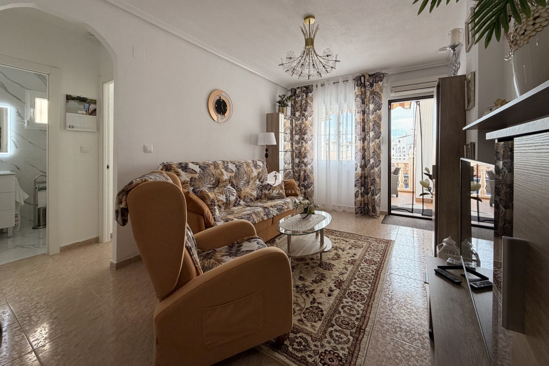 Segunda mano - Apartamento / piso -
Torrevieja - Urb. Calas Blancas III