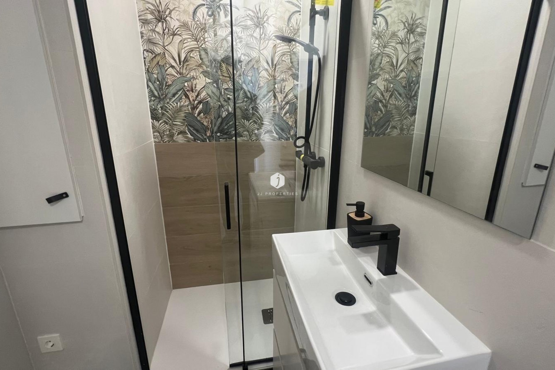 Segunda mano - Apartamento / piso -
Torrevieja - Zona Los Frutales