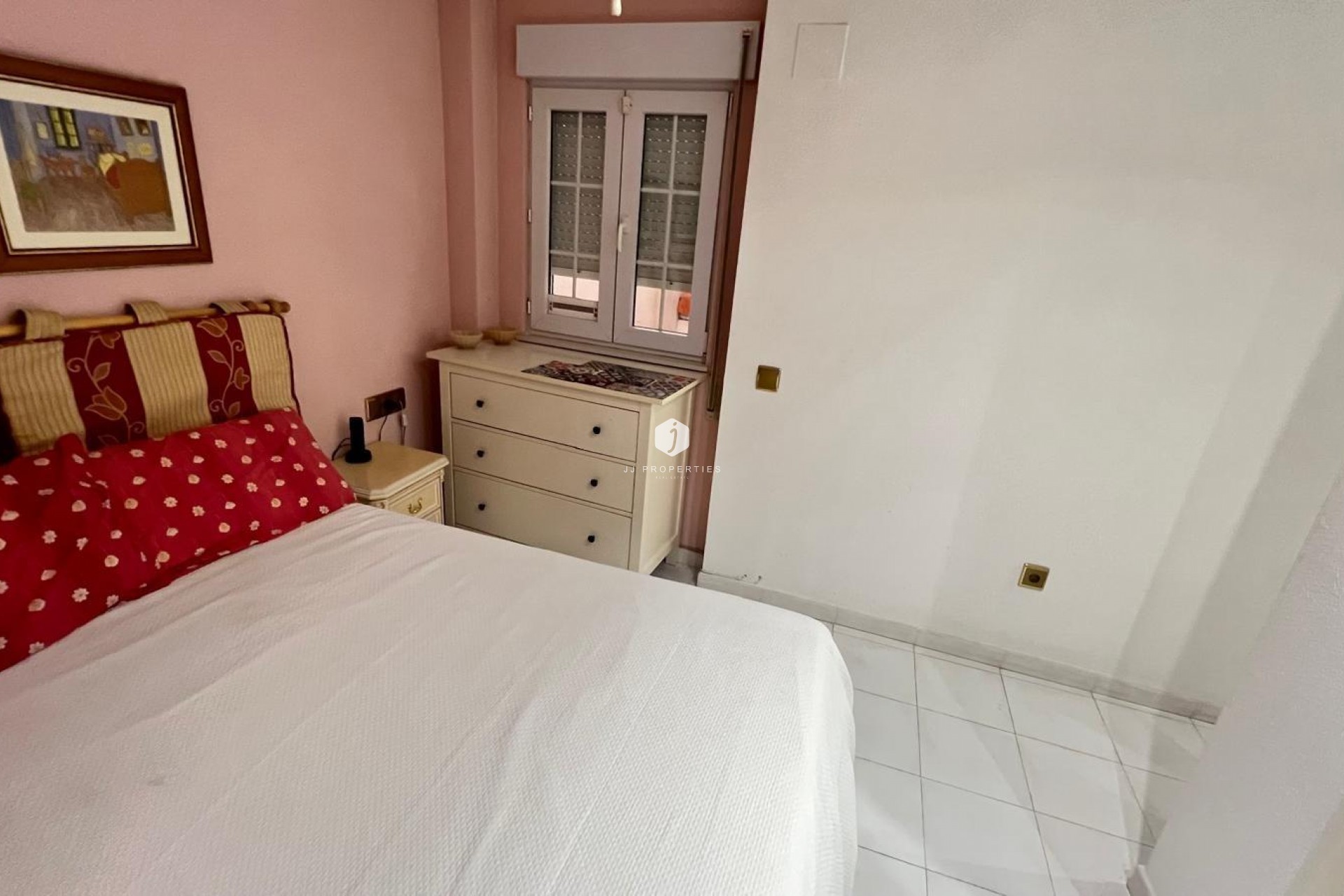 Segunda mano - Apartamento / piso -
Torrevieja