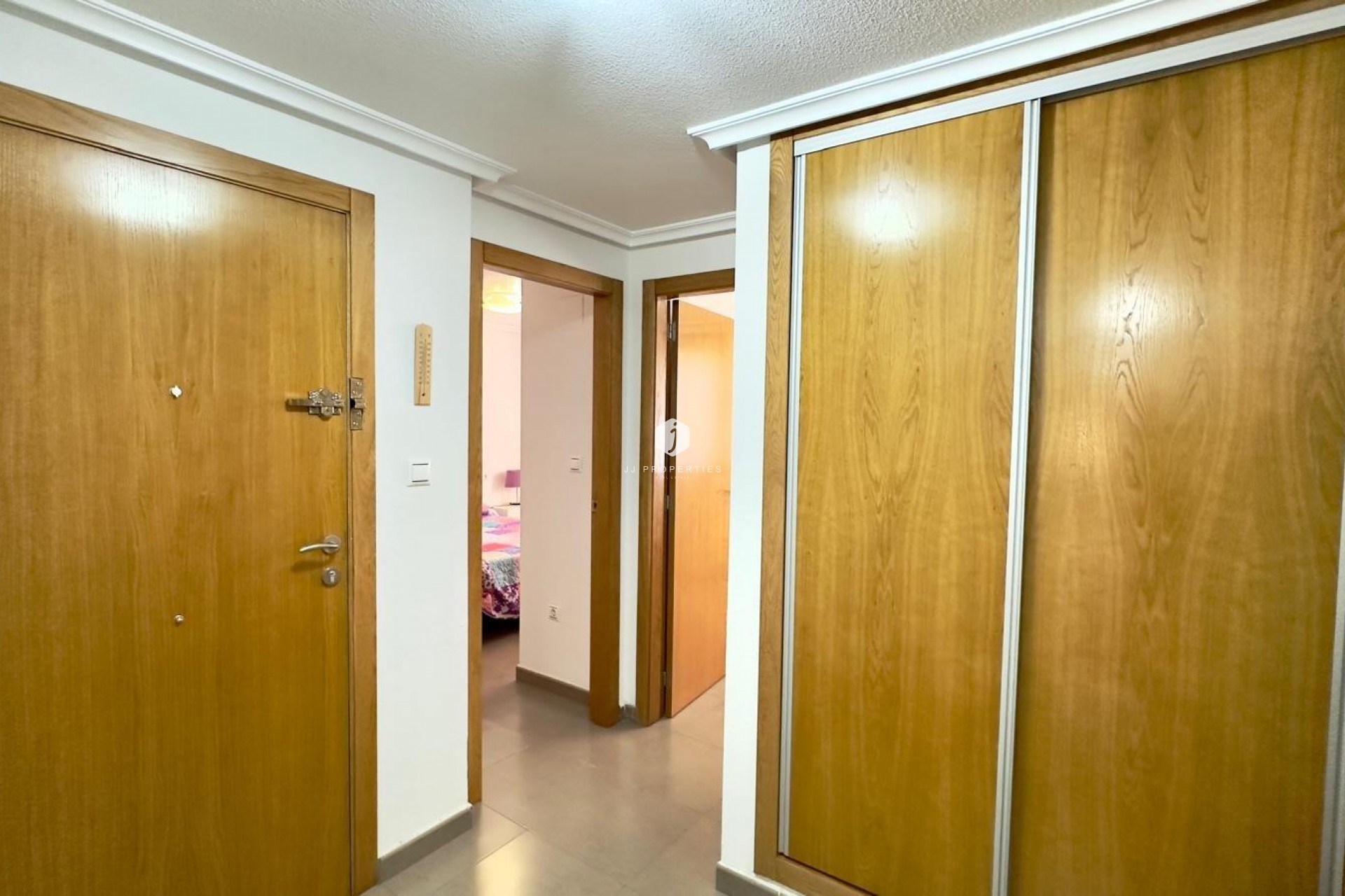 Segunda mano - Apartamento / piso -
Torrevieja