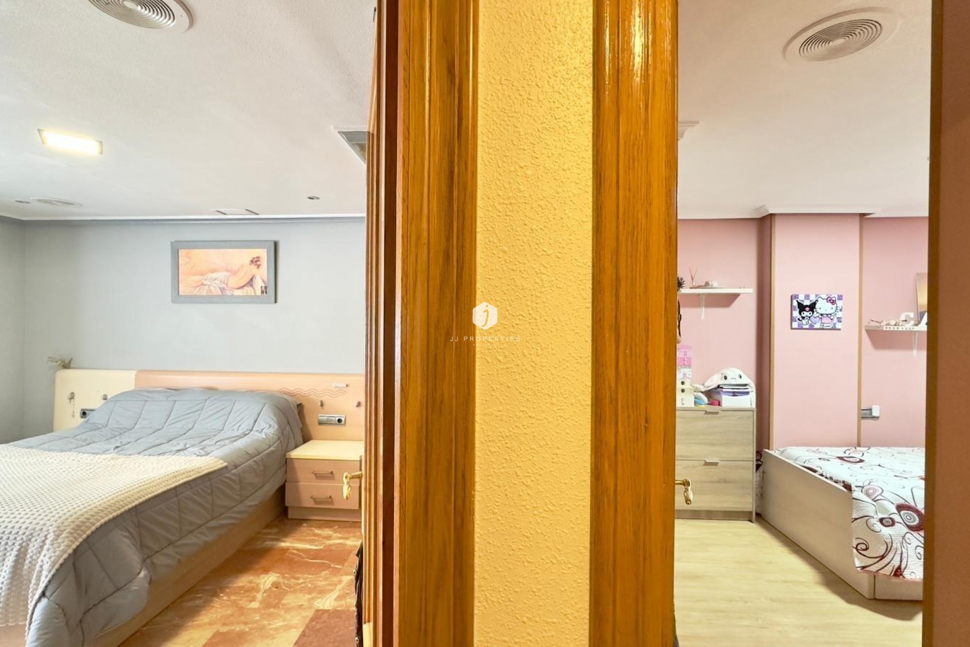 Segunda mano - Apartamento / piso -
Torrevieja