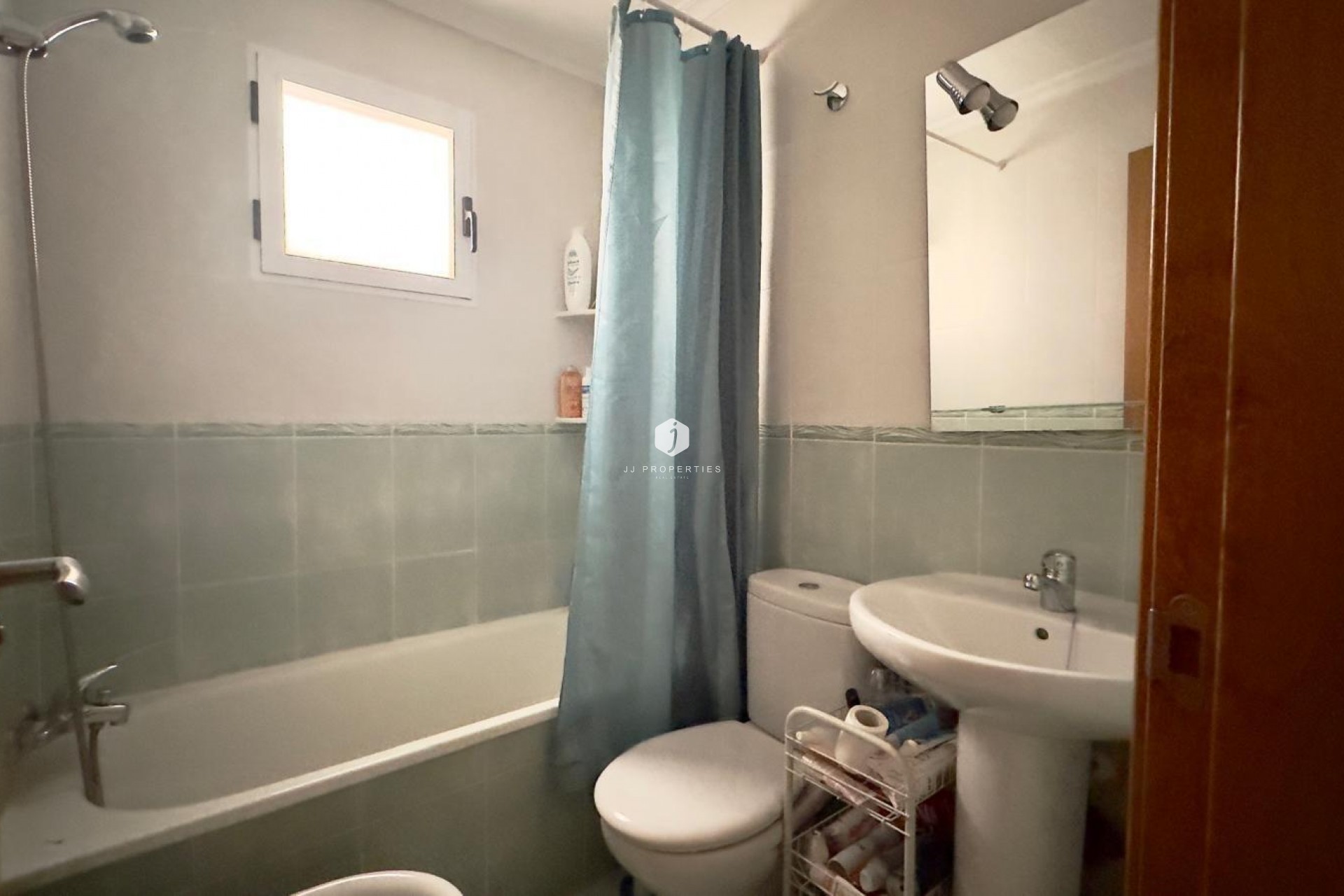 Segunda mano - Apartamento / piso -
Torrevieja