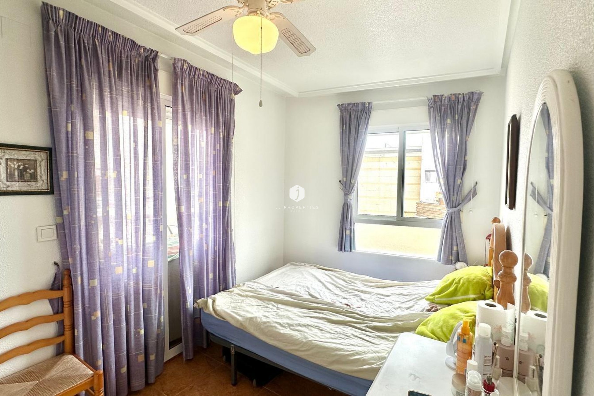 Segunda mano - Apartamento / piso -
Torrevieja