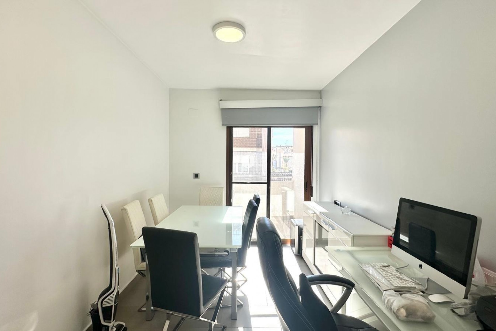 Segunda mano - Apartamento / piso -
Torrevieja