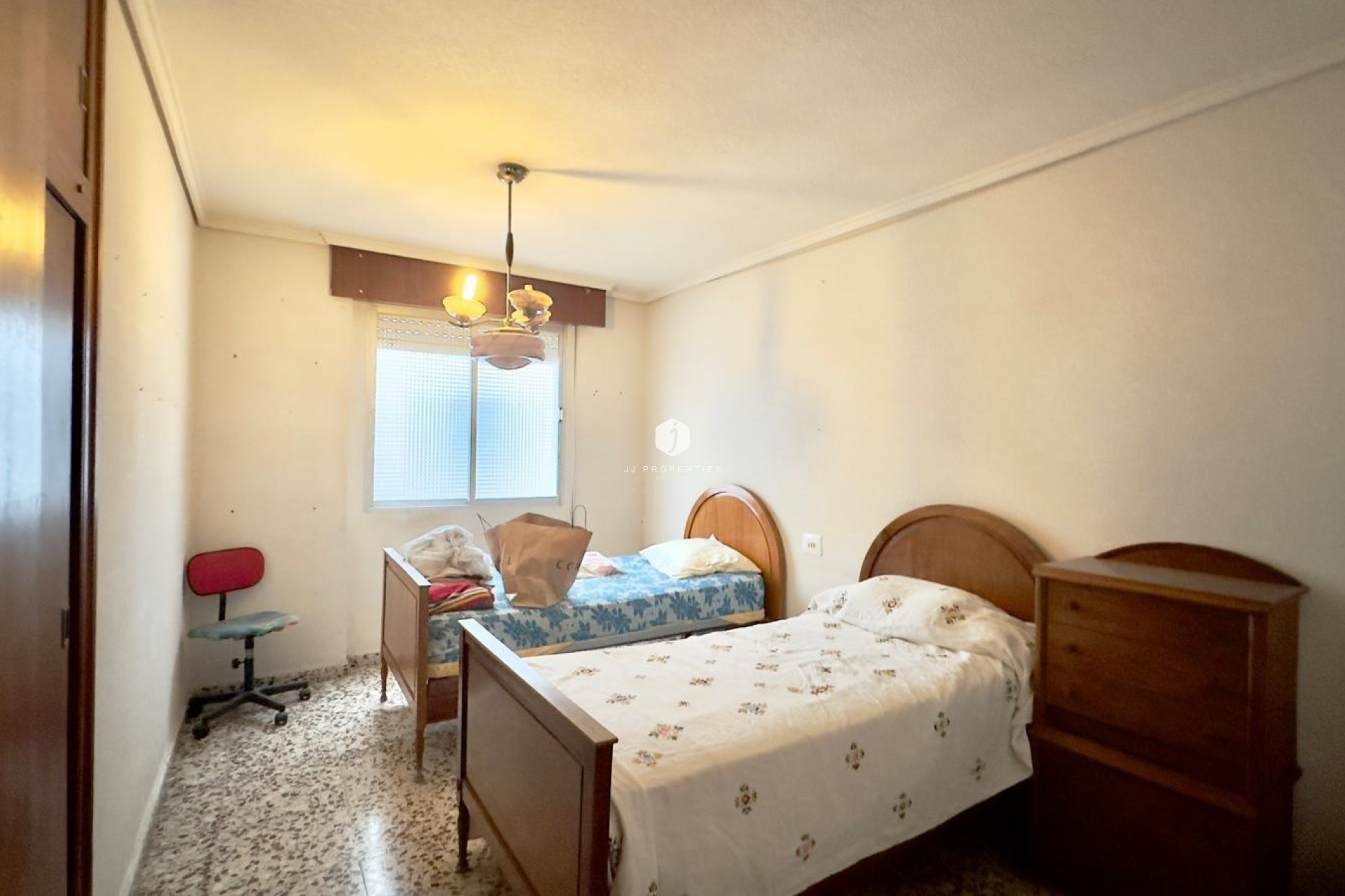 Segunda mano - Apartamento / piso -
Torrevieja