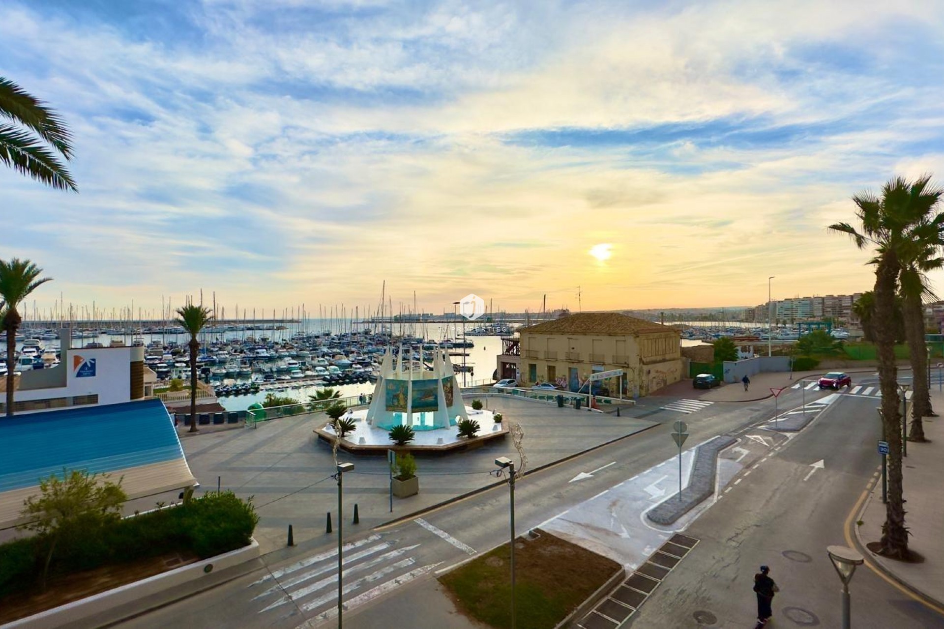 Segunda mano - Apartamento / piso -
Torrevieja