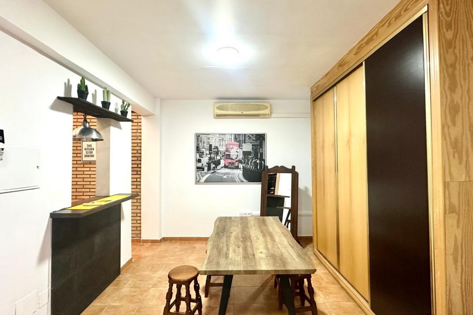 Segunda mano - Apartamento / piso -
Torrevieja