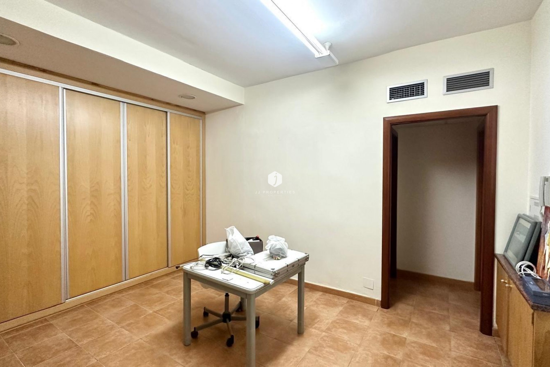 Segunda mano - Apartamento / piso -
Torrevieja