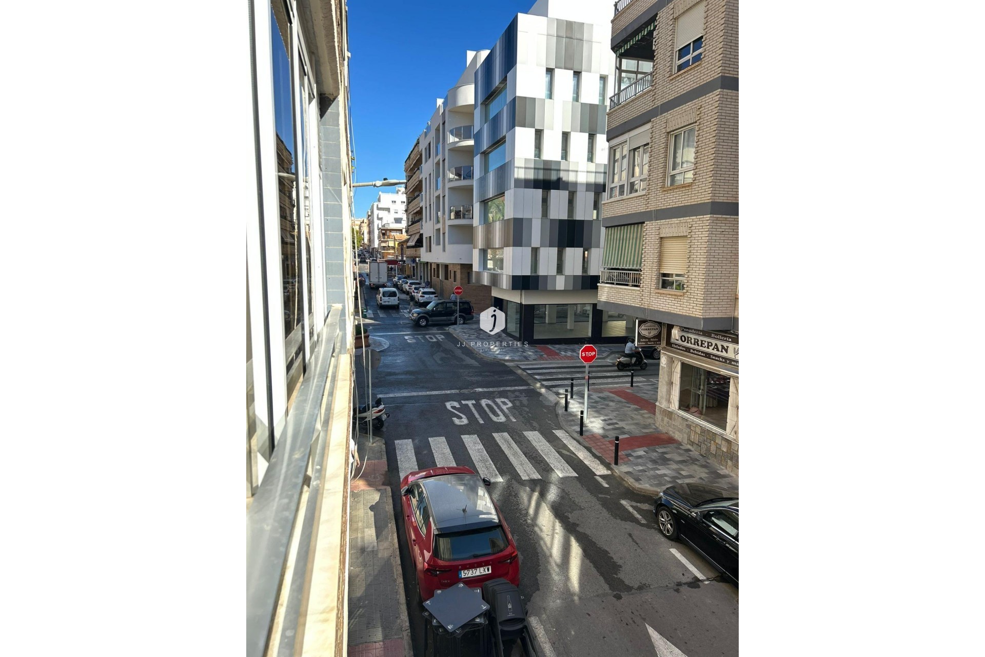 Segunda mano - Apartamento / piso -
Torrevieja