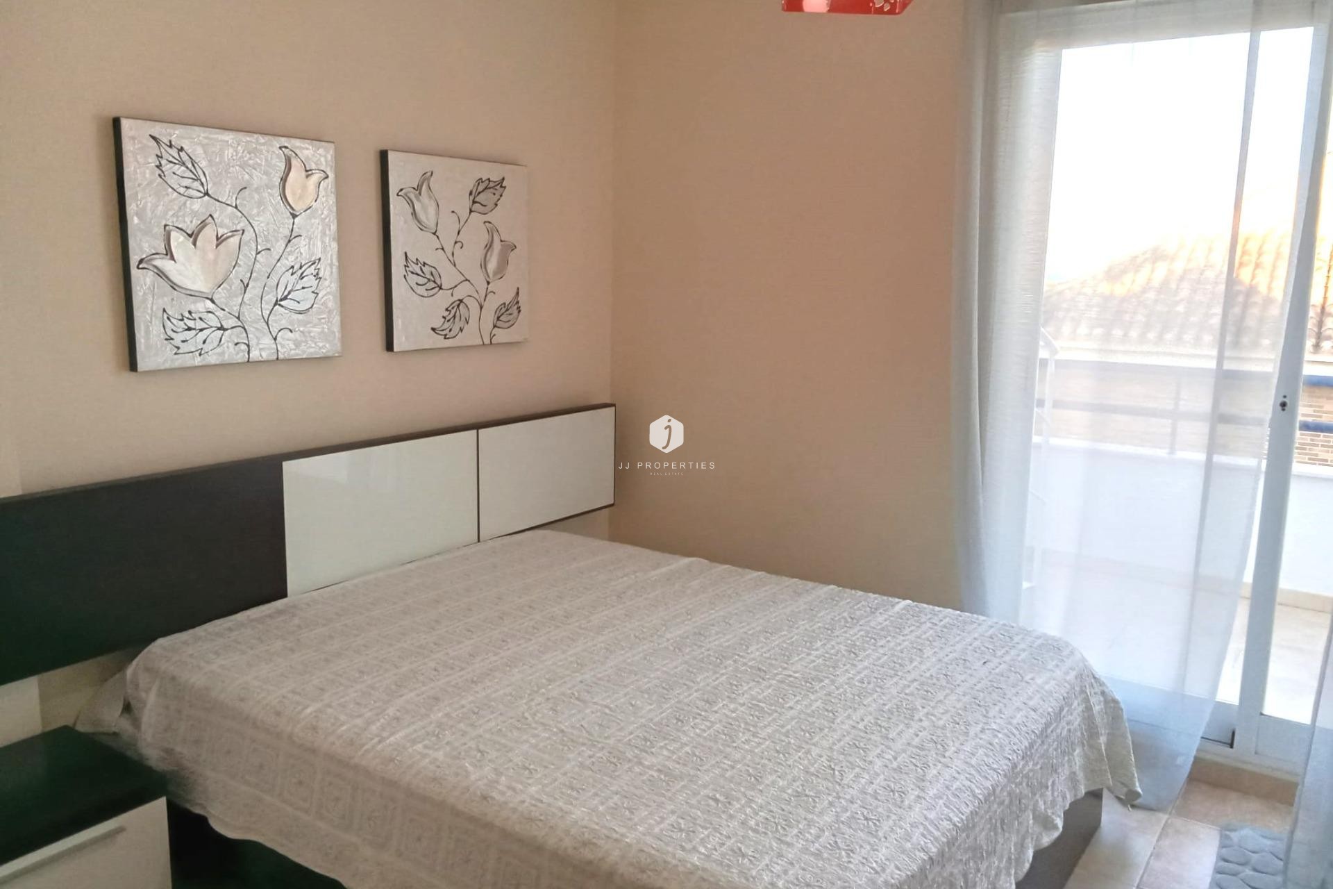 Segunda mano - Ático -
Torrevieja - La veleta