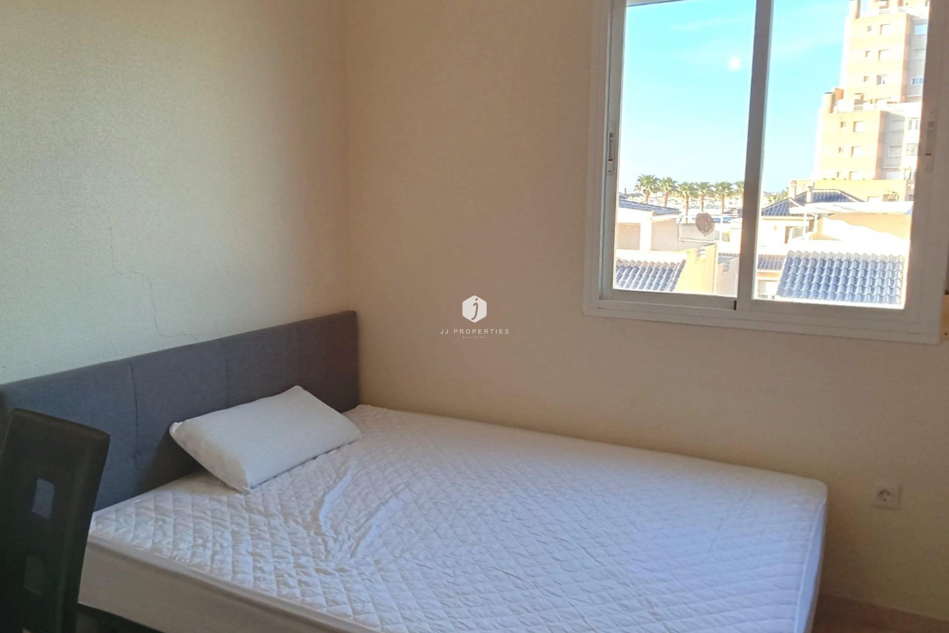 Segunda mano - Ático -
Torrevieja - La veleta