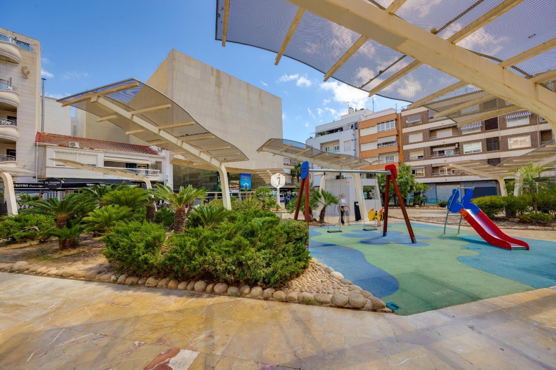 Segunda mano - Ático -
Torrevieja