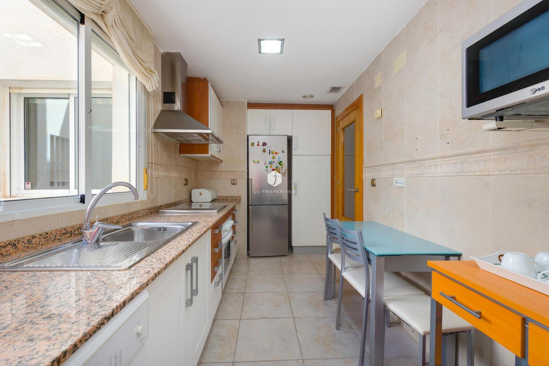 Segunda mano - Ático -
Torrevieja