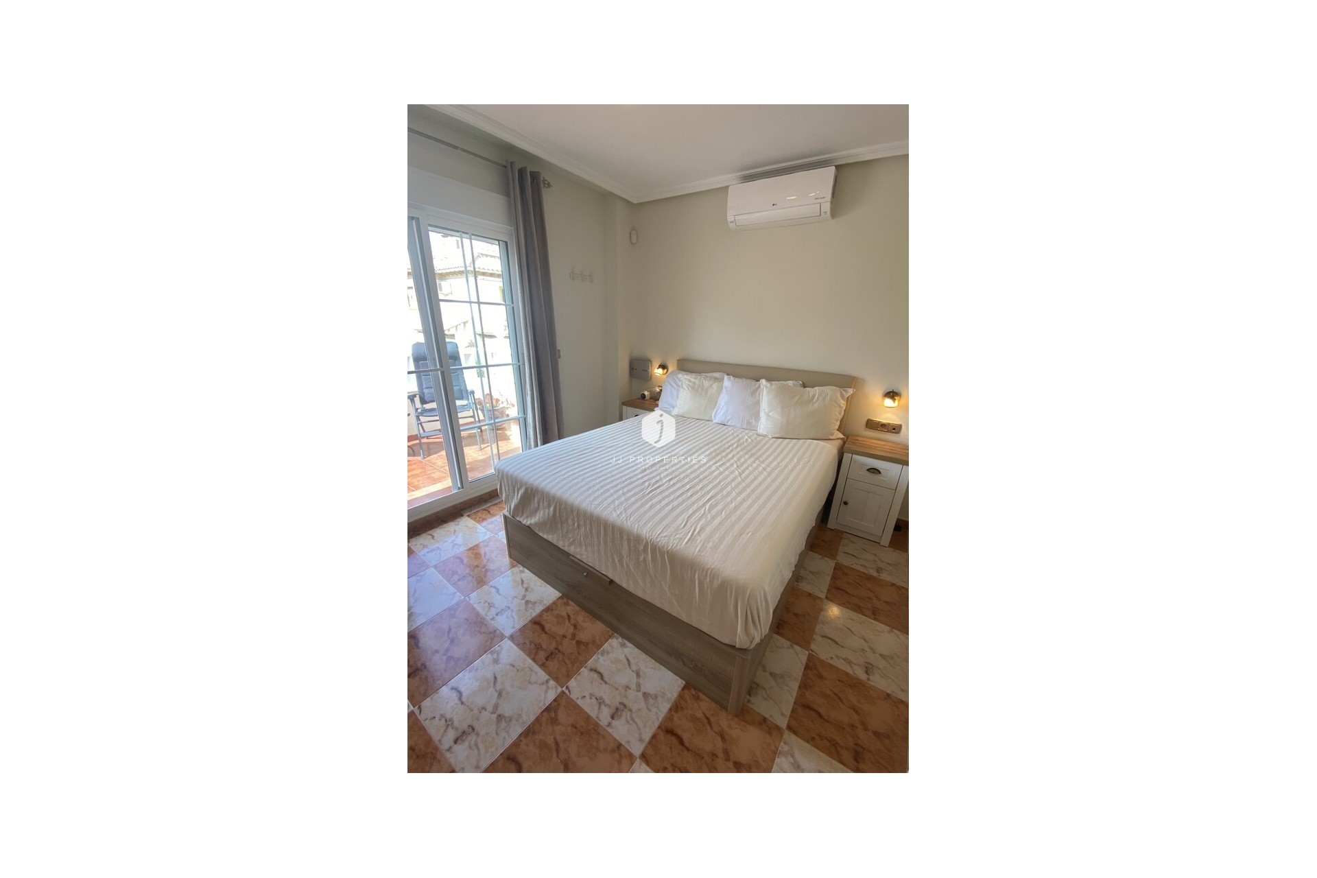 Segunda mano - Bungalow -
Lomas de Caboroig - Costa Blanca
