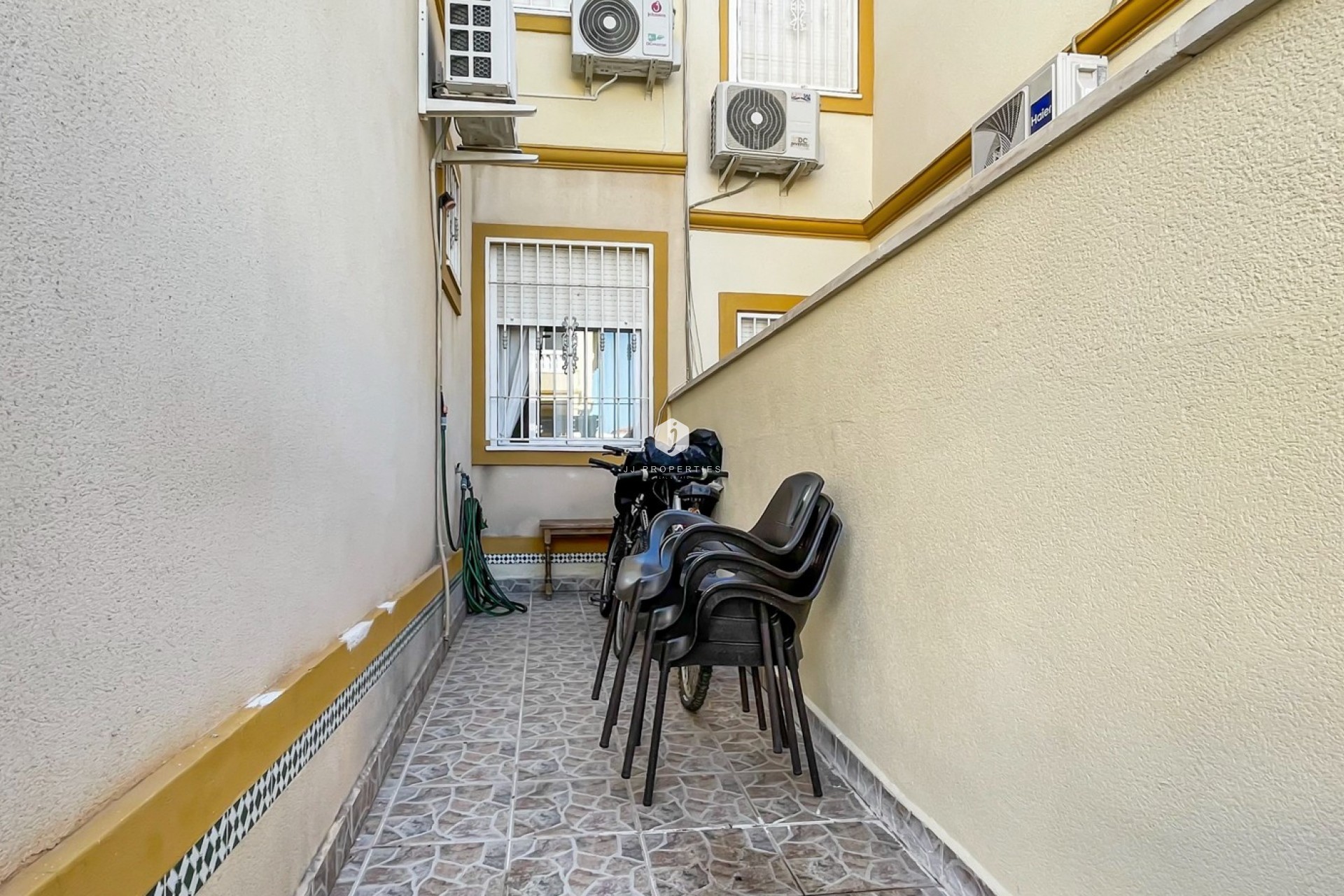 Segunda mano - Bungalow -
Orihuela Costa - Costa Blanca