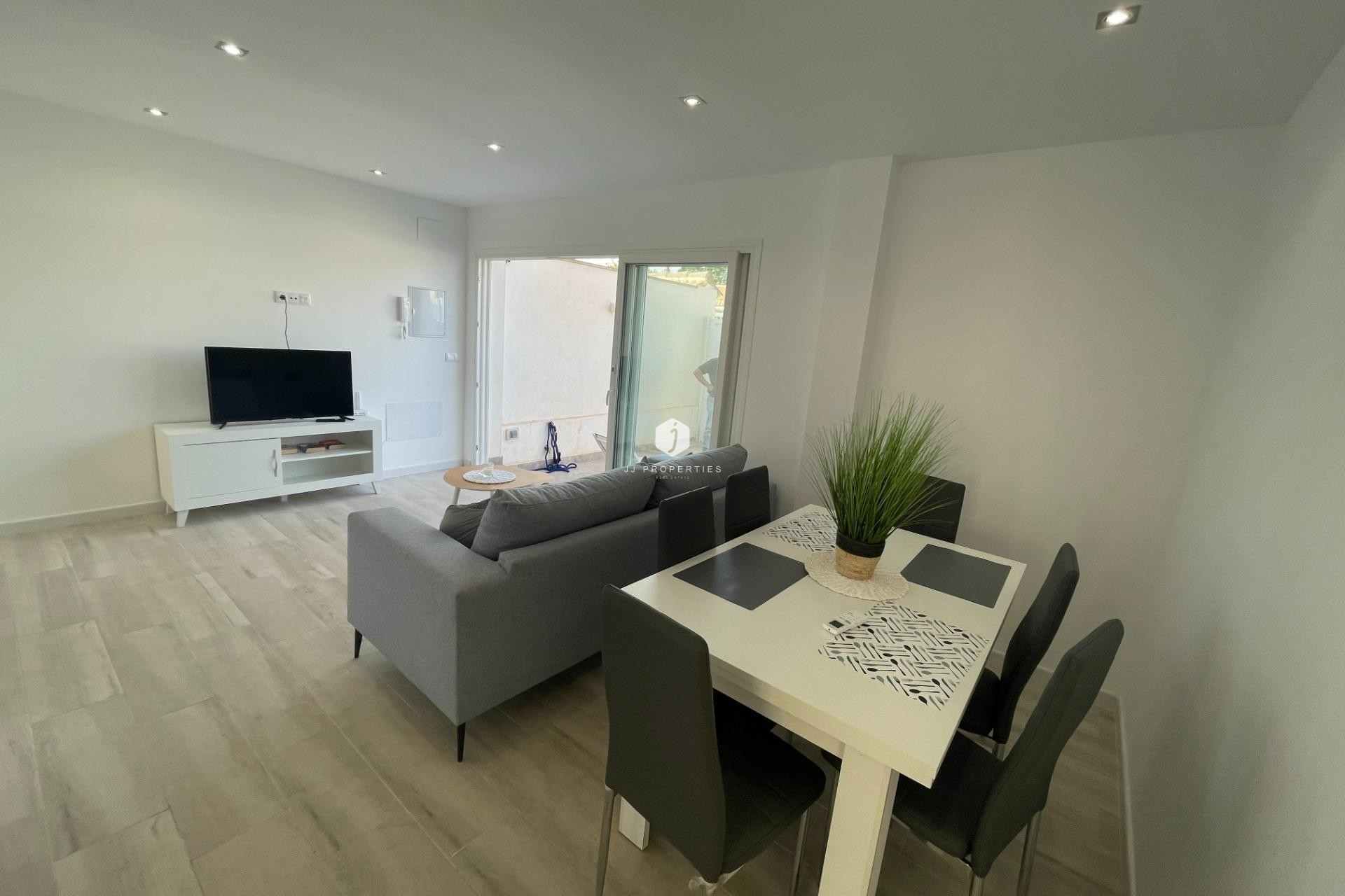 Segunda mano - Bungalow -
Orihuela Costa - La Regia