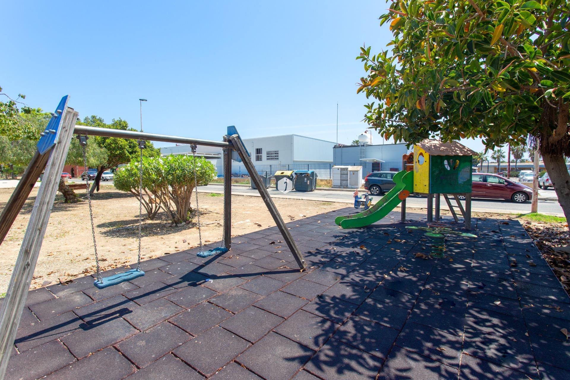 Segunda mano - Bungalow -
Orihuela Costa - Punta Prima