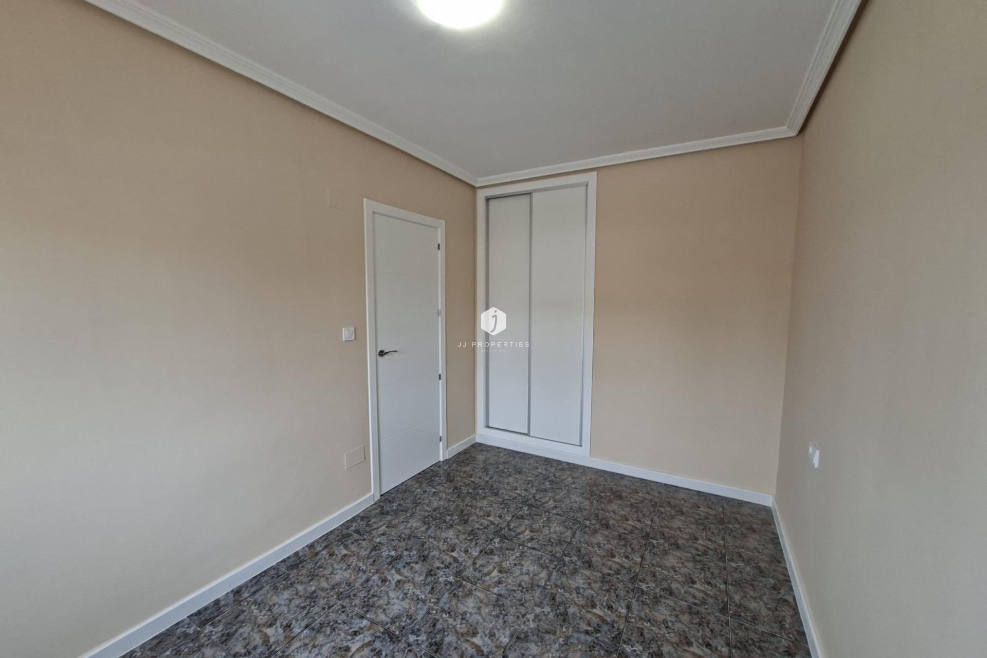 Segunda mano - Bungalow -
Orihuela Costa - Punta Prima