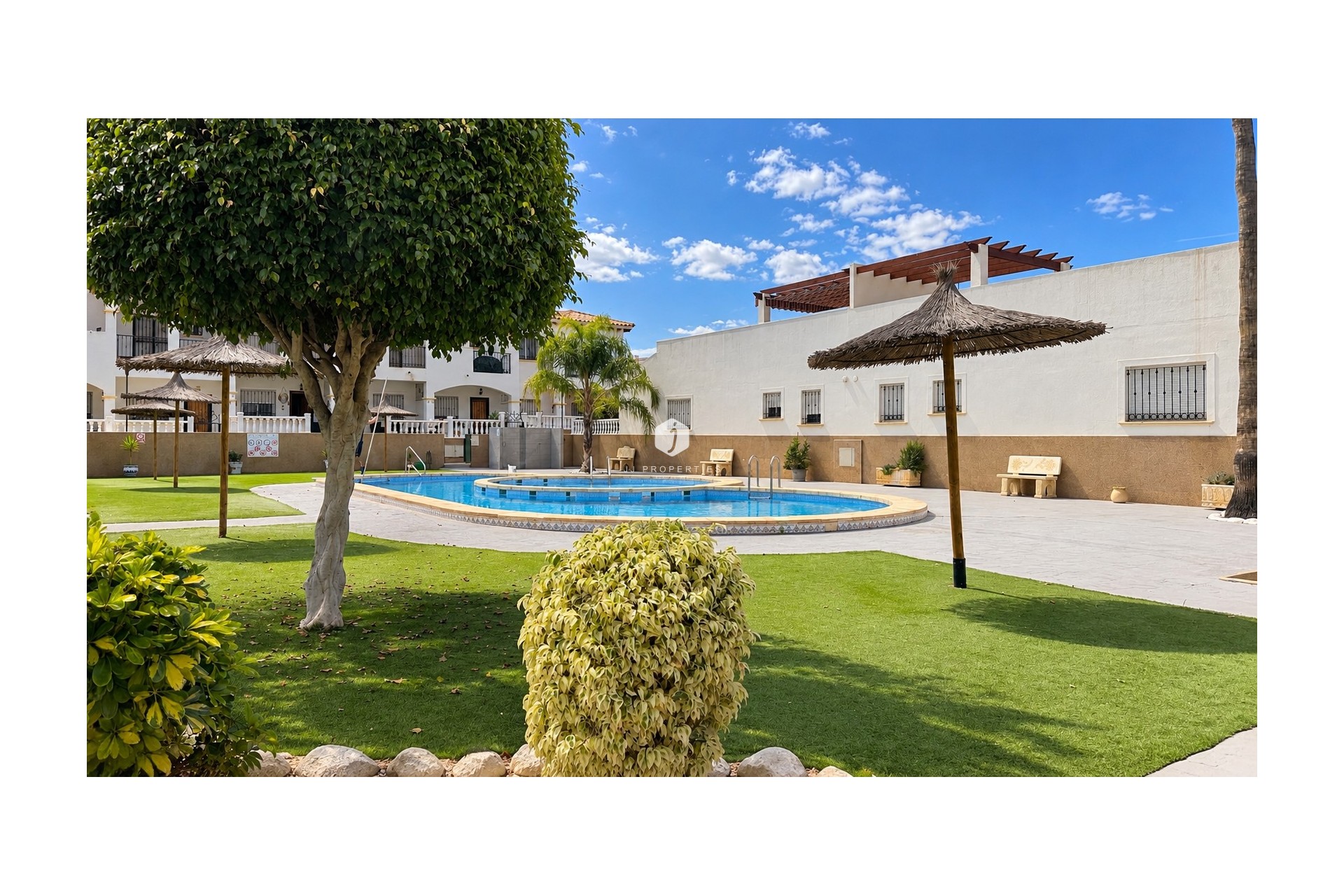 Segunda mano - Bungalow -
Punta Prima - Costa Blanca