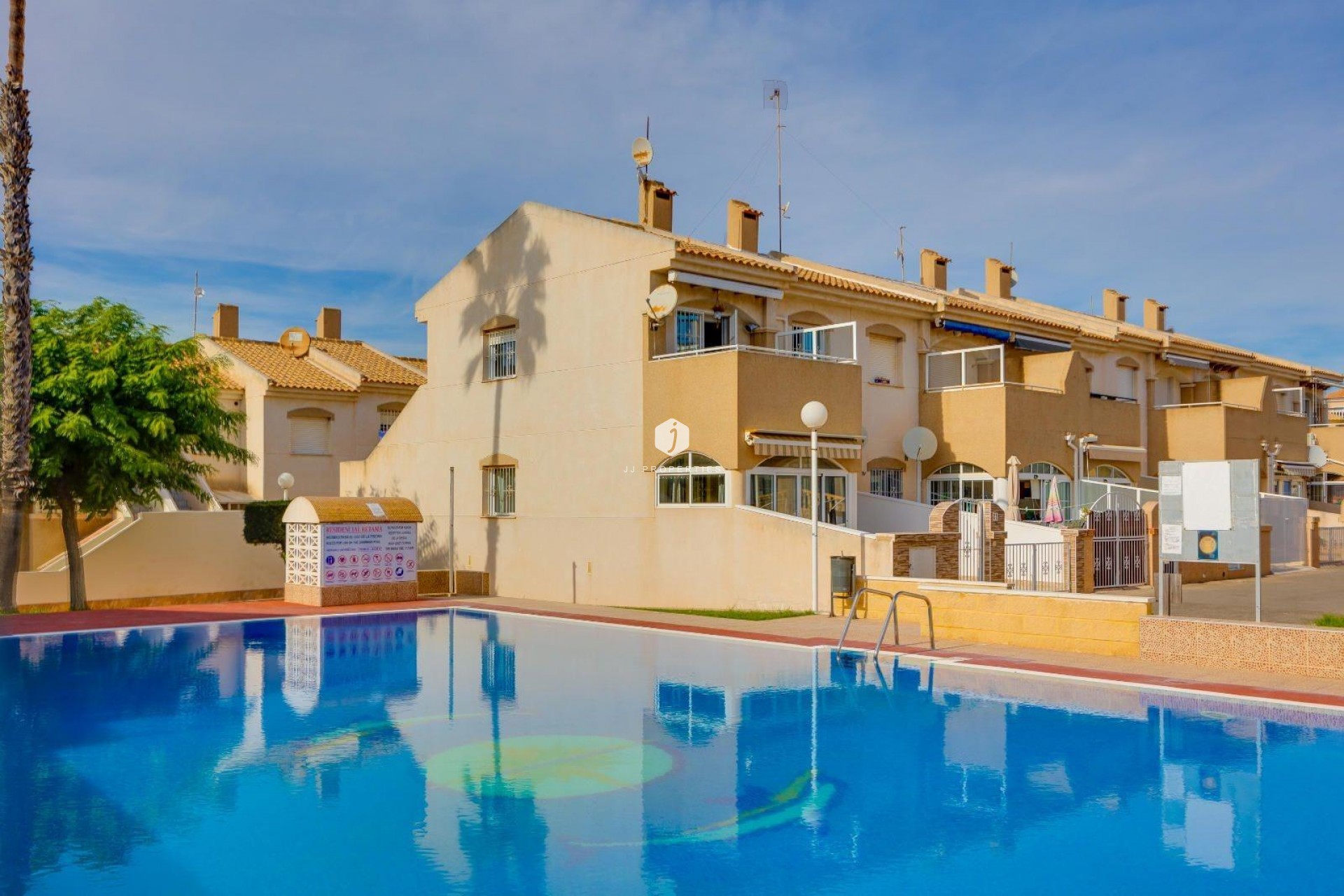 Segunda mano - Bungalow -
Torrevieja - Aguas Nuevas 2
