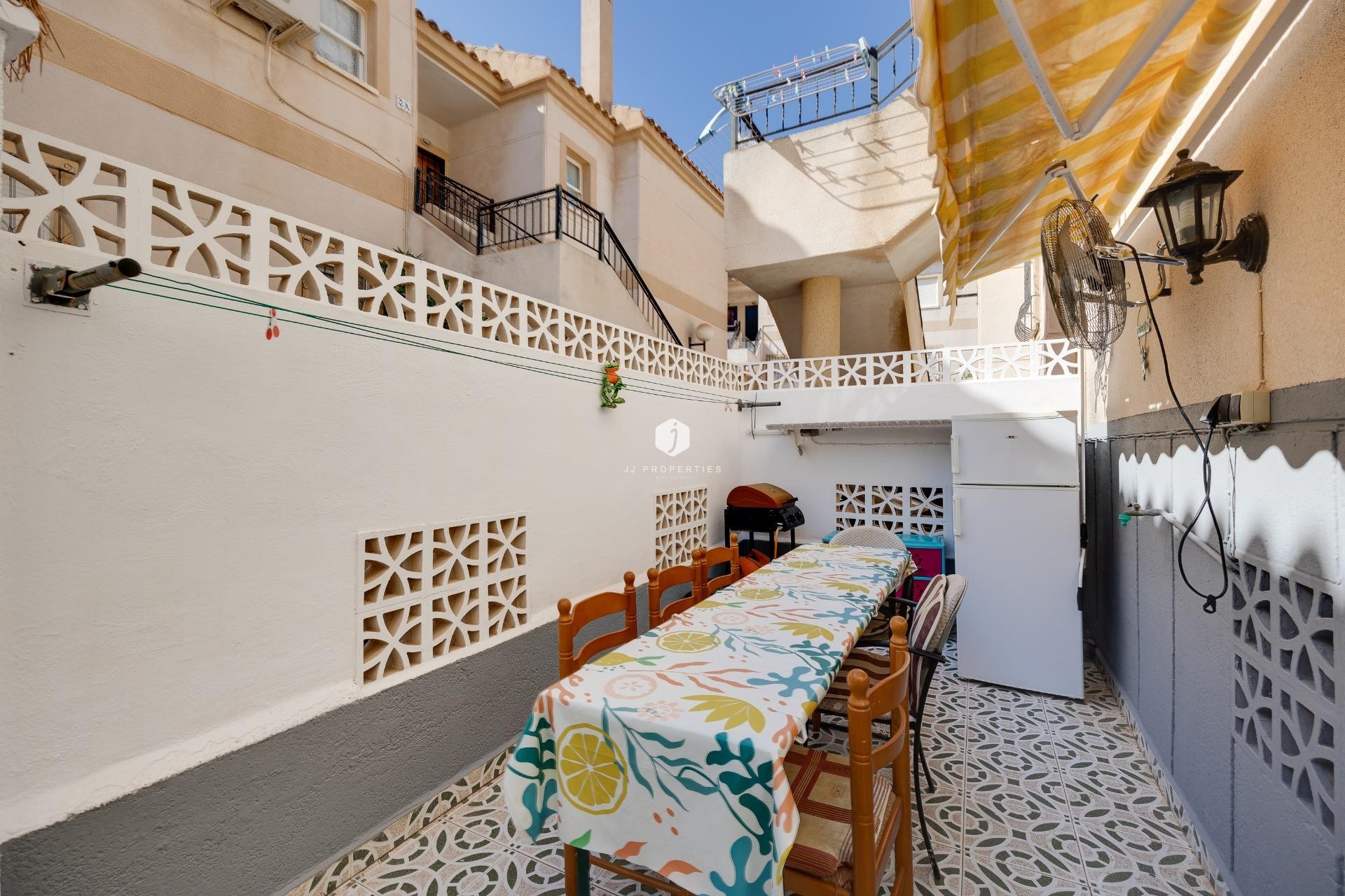 Segunda mano - Bungalow -
Torrevieja - aguas nuevas