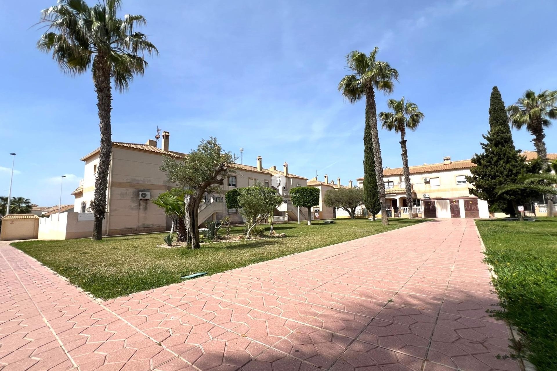 Segunda mano - Bungalow -
Torrevieja - aguas nuevas