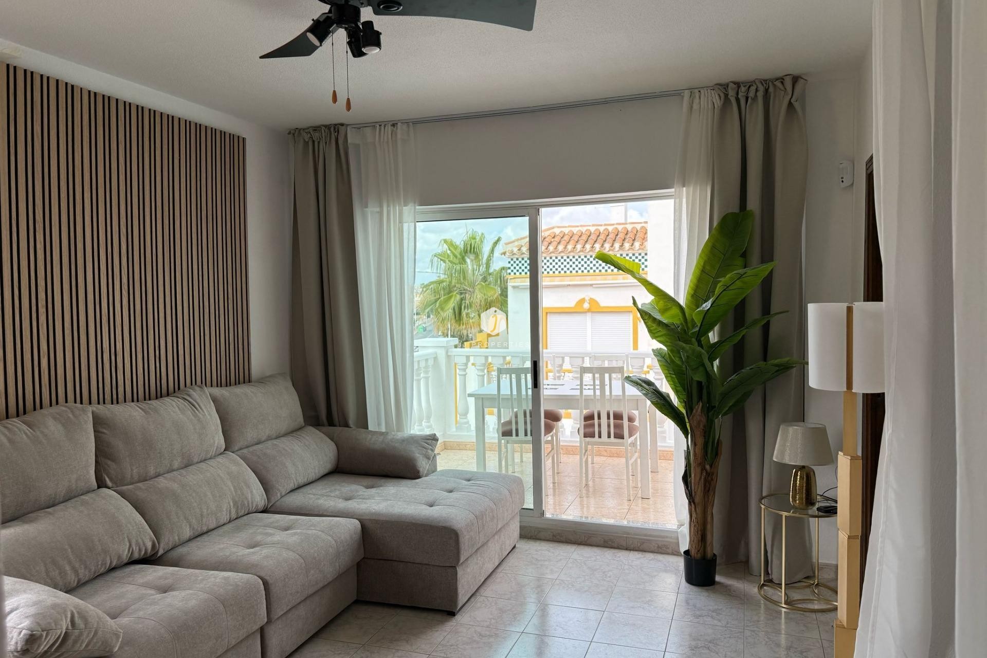 Segunda mano - Bungalow -
Torrevieja - Cañada Del Molino