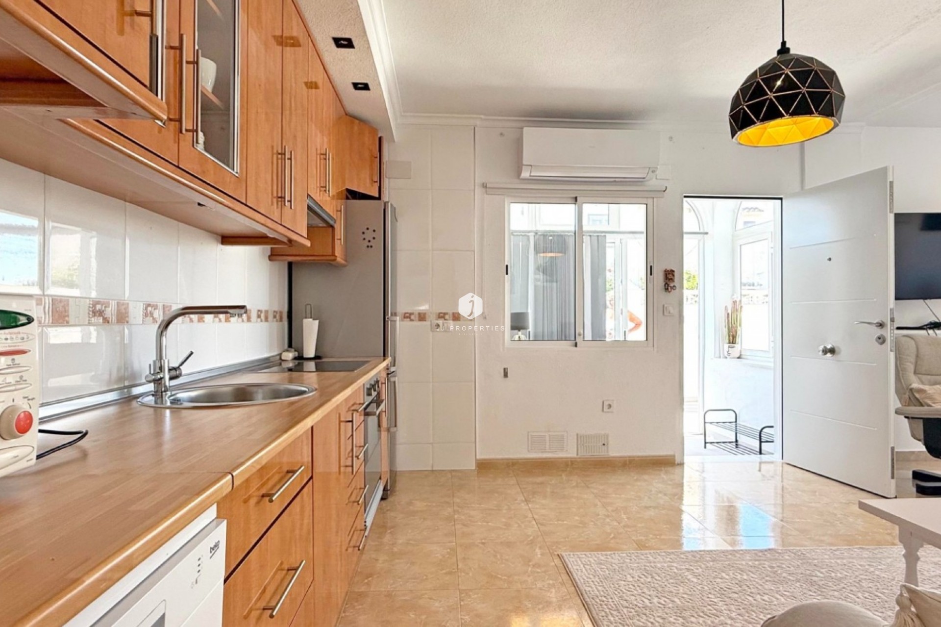 Segunda mano - Bungalow -
Torrevieja - Costa Blanca