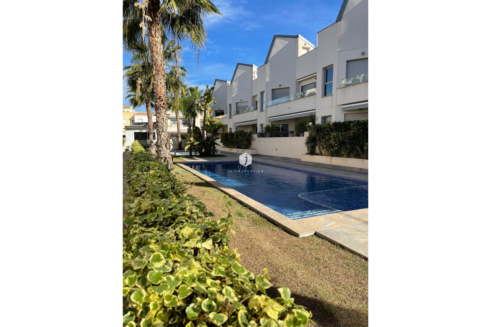 Segunda mano - Bungalow -
Torrevieja - Costa Blanca