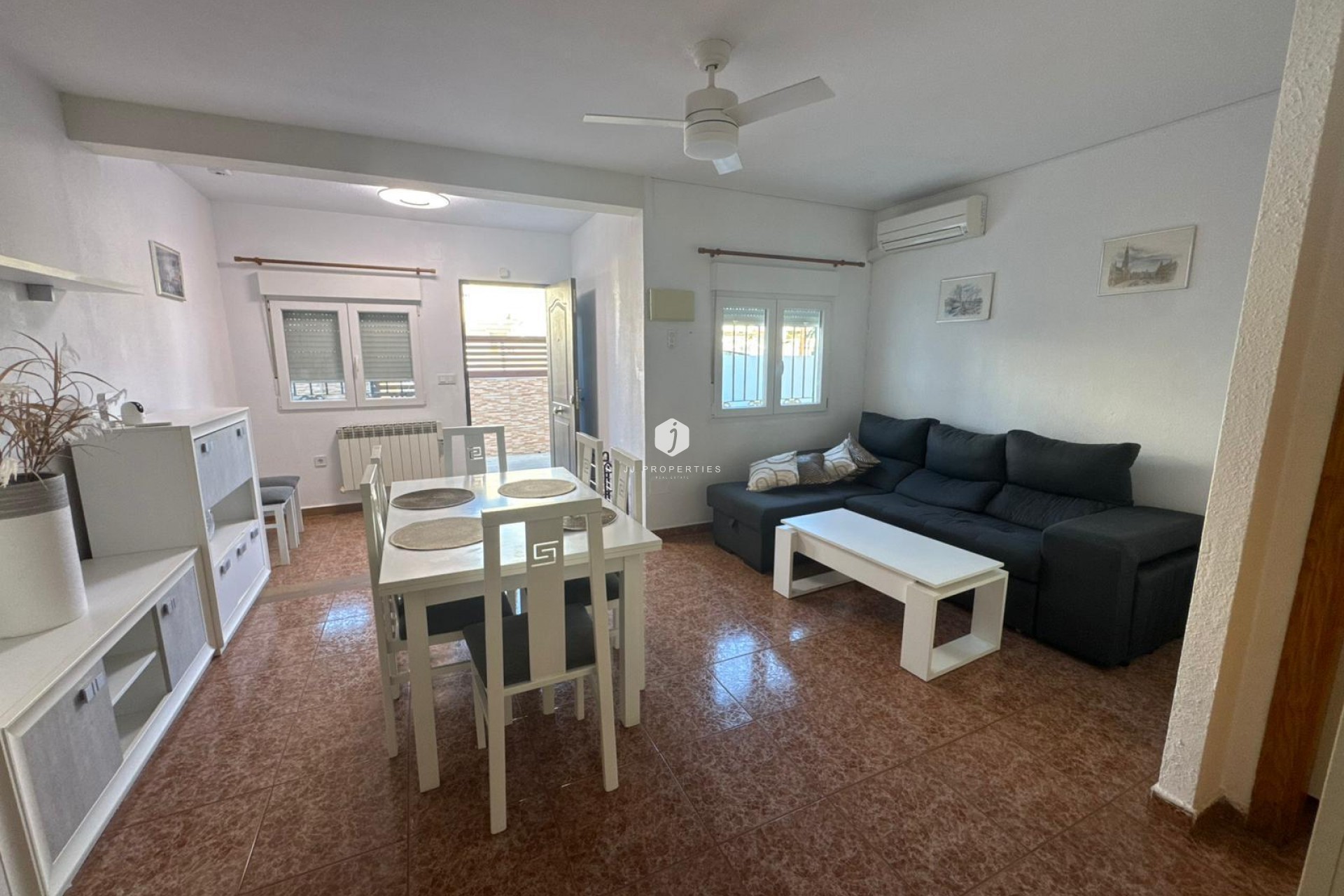 Segunda mano - Bungalow -
Torrevieja - Costa Blanca