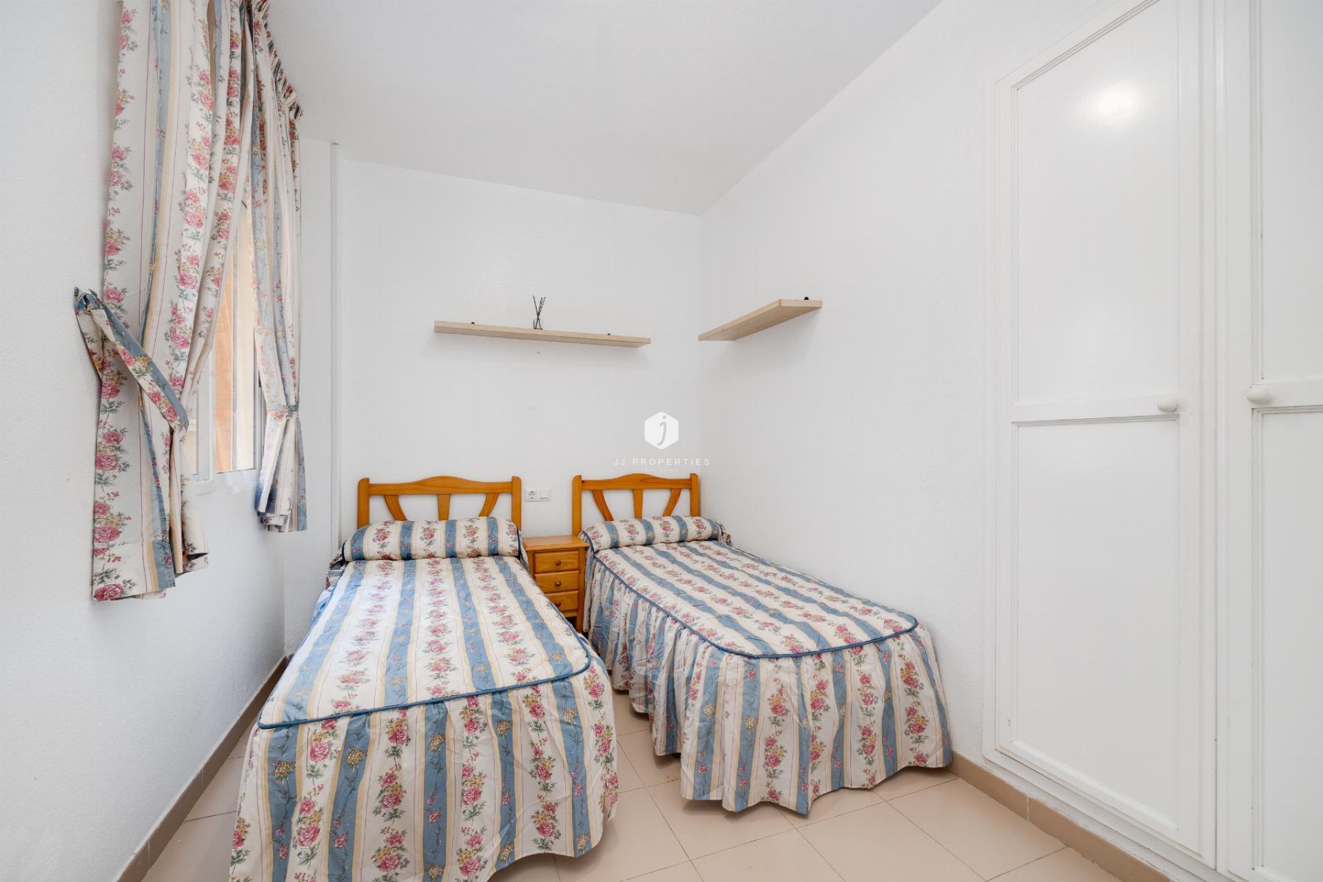 Segunda mano - Bungalow -
Torrevieja - Costa Blanca