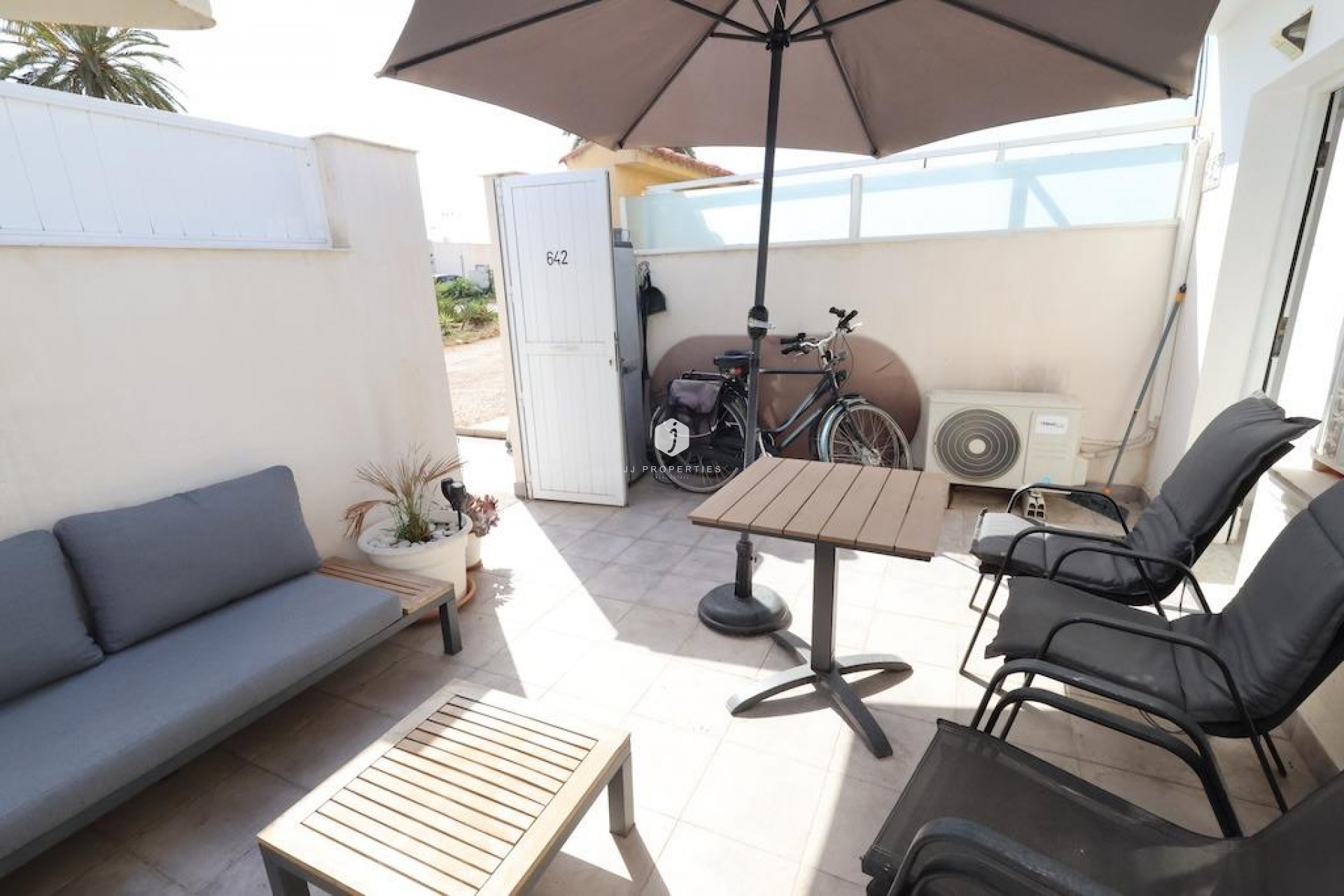 Segunda mano - Bungalow -
Torrevieja - Costa Blanca