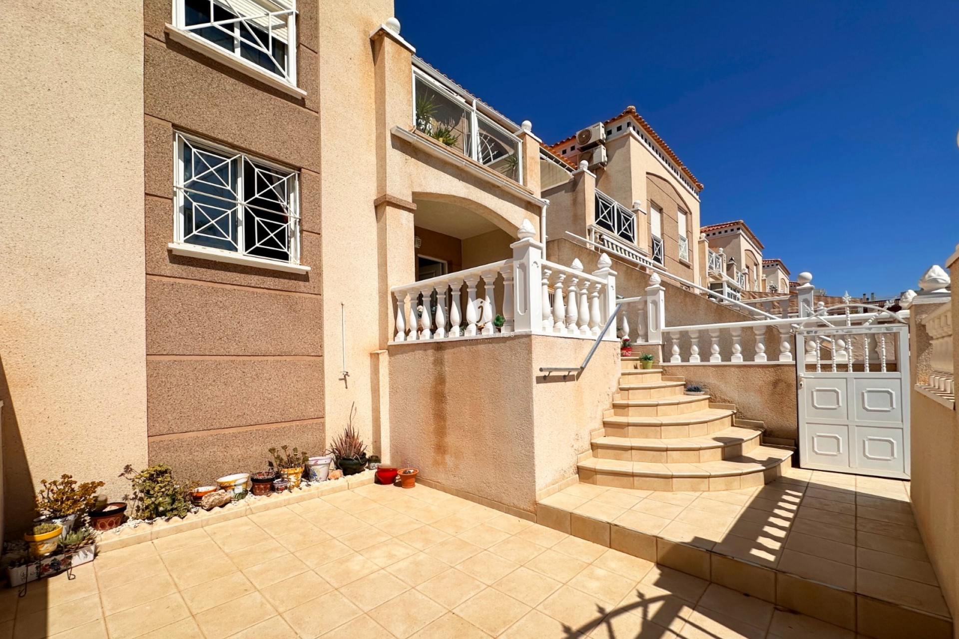 Segunda mano - Bungalow -
Torrevieja - Costa Blanca