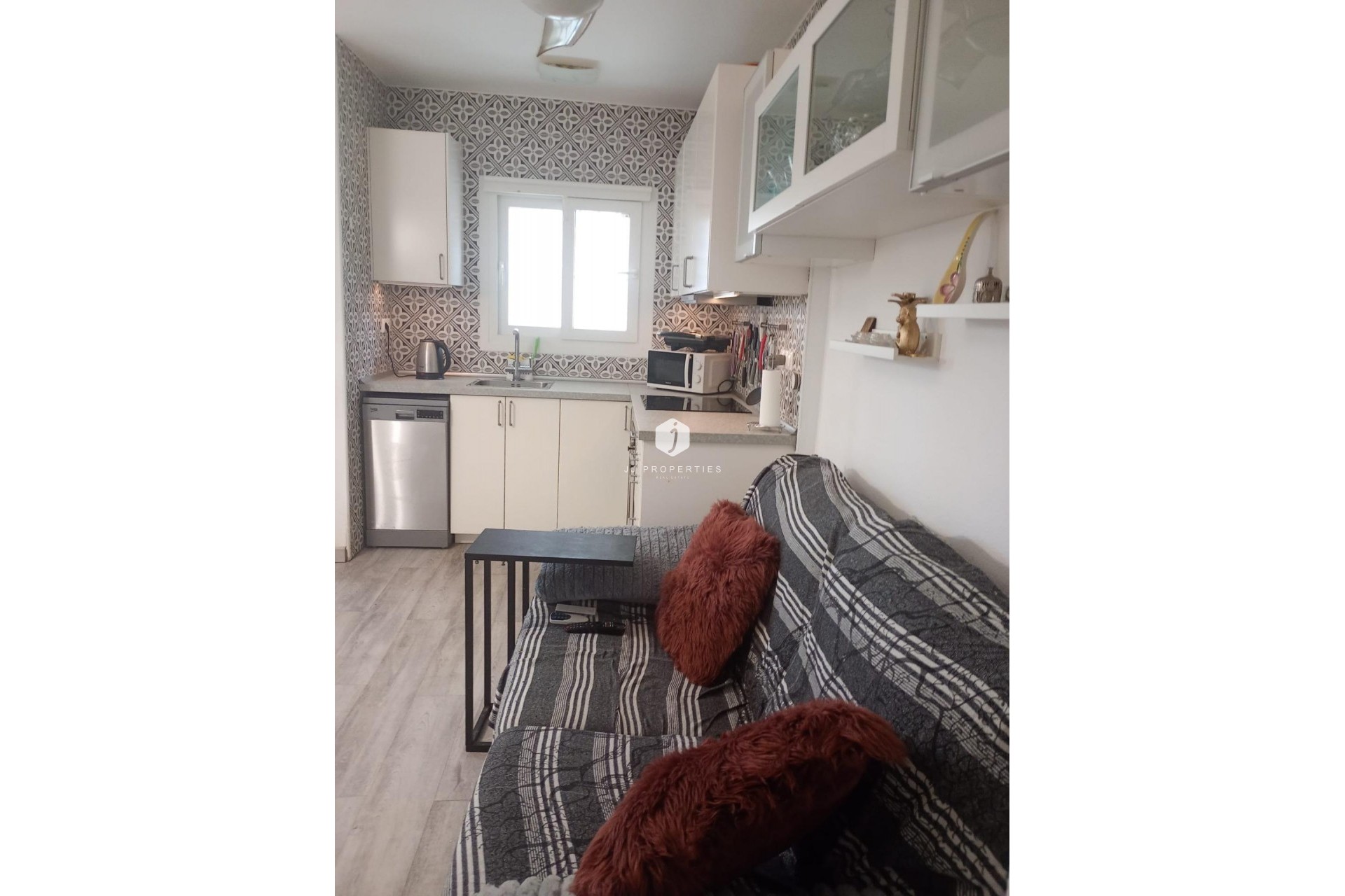 Segunda mano - Bungalow -
Torrevieja - La Siesta - El Salado - Torreta