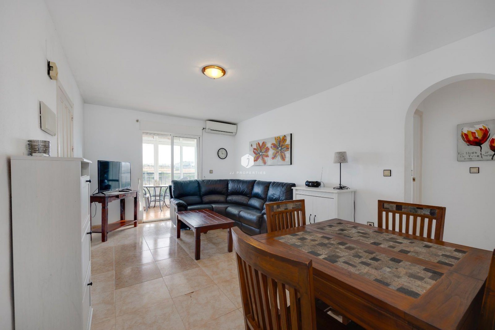 Segunda mano - Bungalow -
Torrevieja - La Siesta - El Salado - Torreta