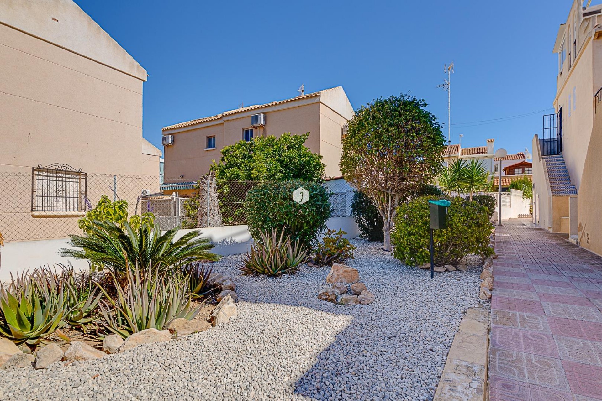 Segunda mano - Bungalow -
Torrevieja - La Siesta - El Salado - Torreta